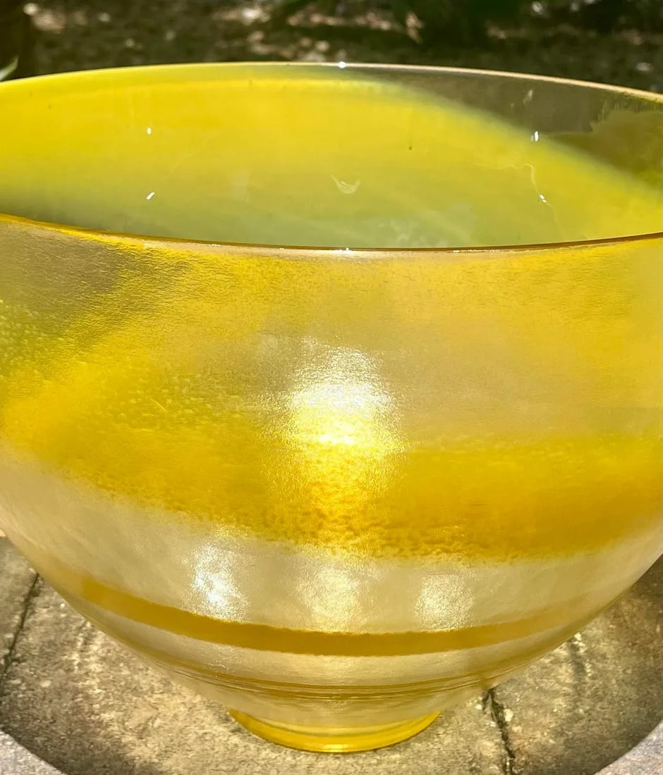 1960s Murano Glass Large Centerpiece Bowl With Yellow Ombre Swirls - 5