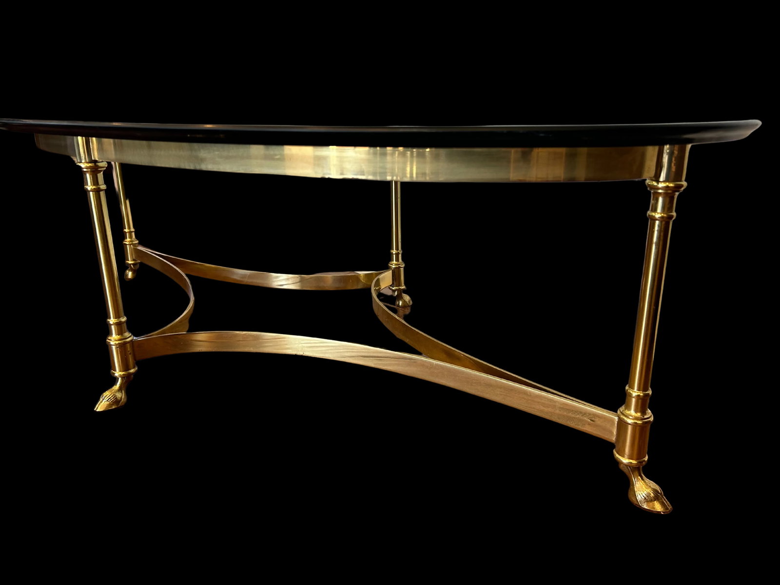 La Barge Attributed Mid-Century Oval Brass and Glass Coffee Table with Hoofed Feet, Patinated Brass - 4