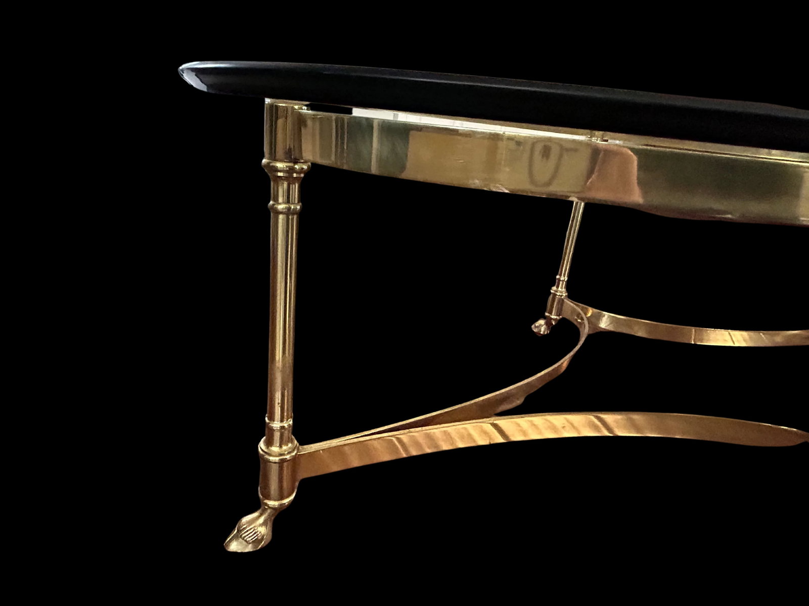 La Barge Attributed Mid-Century Oval Brass and Glass Coffee Table with Hoofed Feet, Patinated Brass - 6