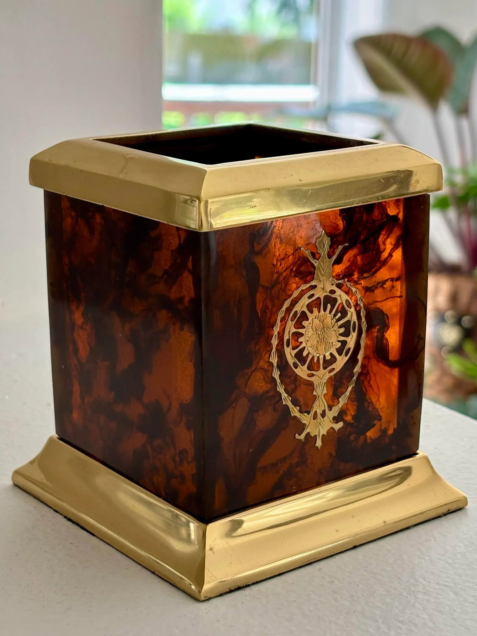 1980s Lucite Tortoiseshell Pencil Cup - 2