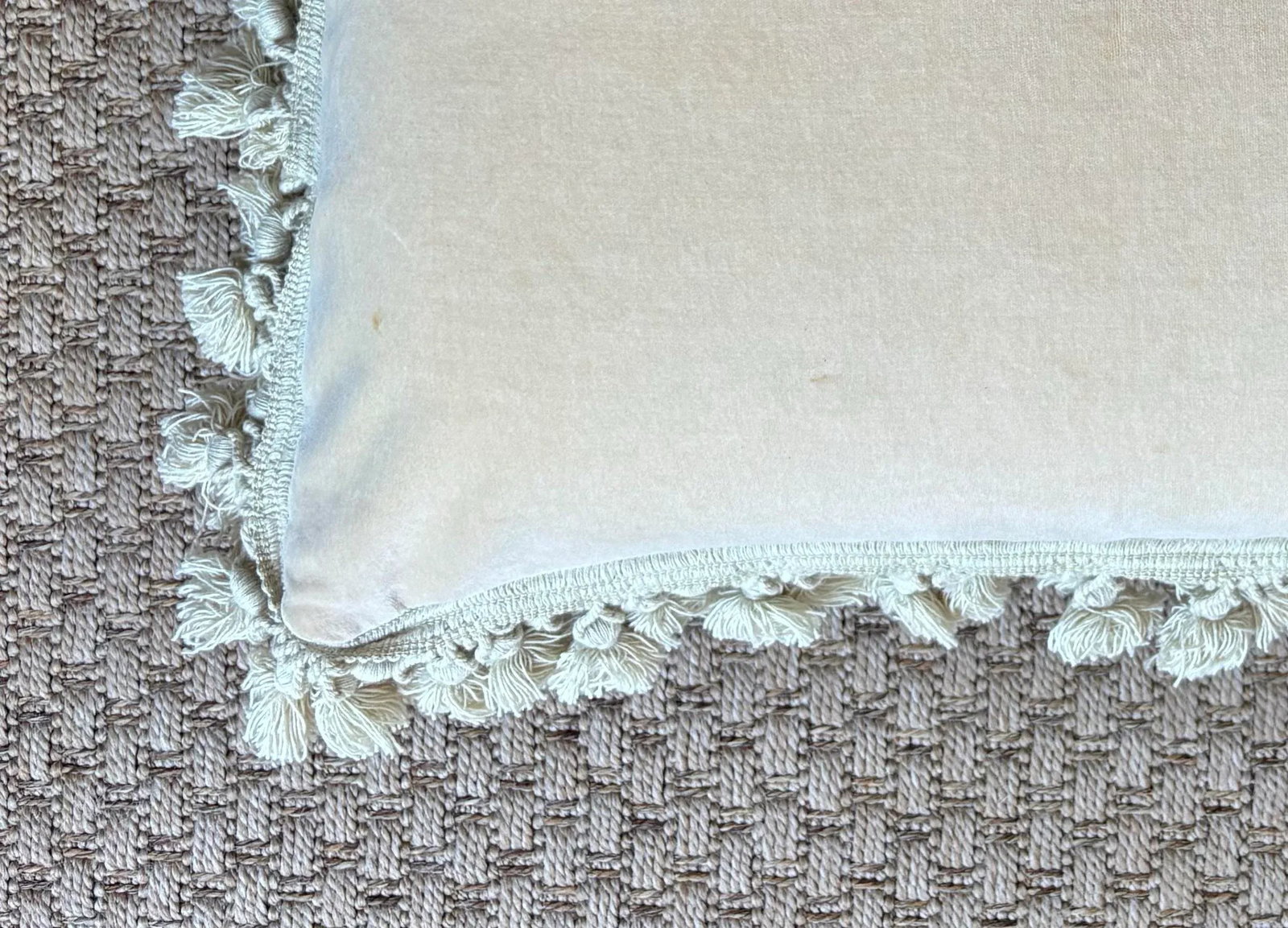 Antique Aubusson Tapestry Pillows, a Pair - 11