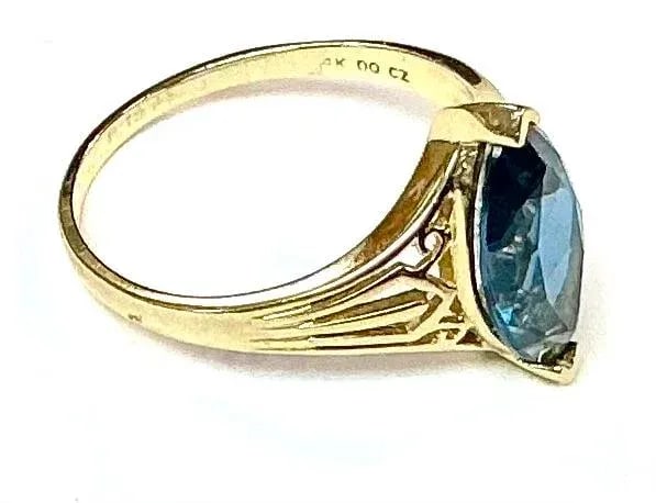 Marquise Blue Topaz 14k Yellow Gold Ring - 3