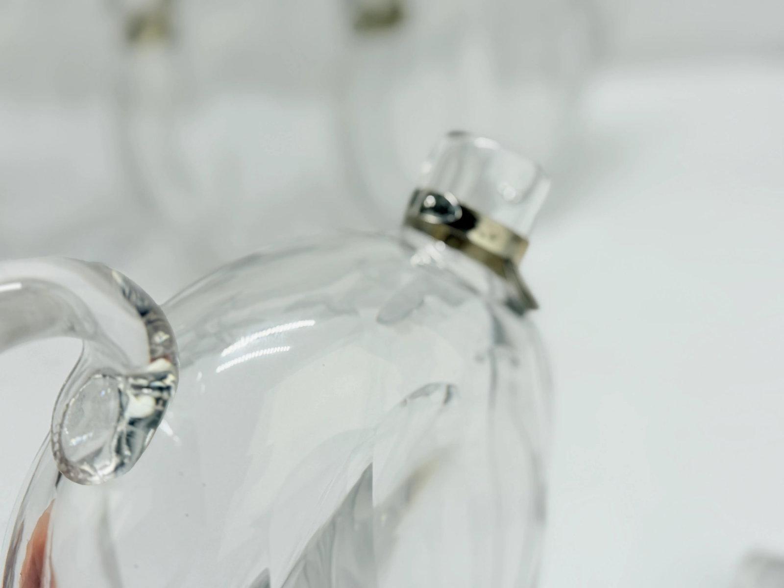 Set of 5 Crystal Liqueur Decanters by Jacques Adnet for Baccarat, Circa 1930 - 5