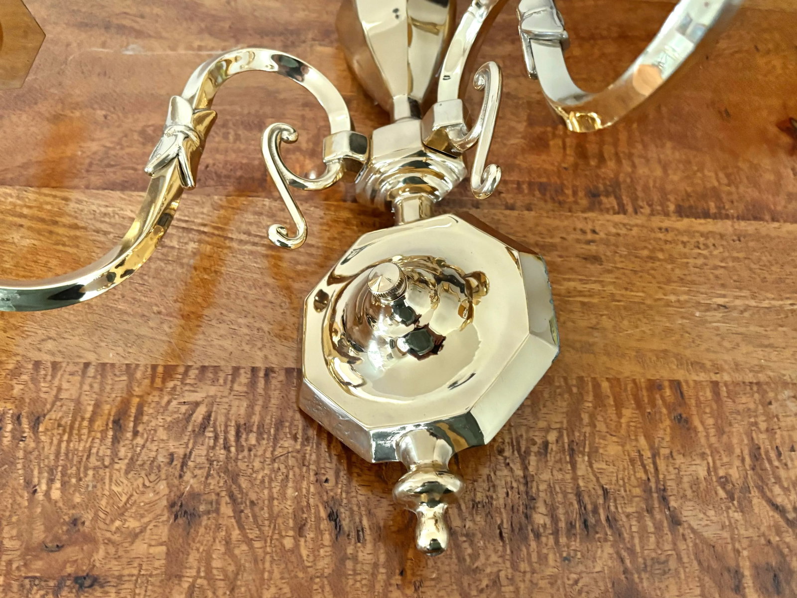 1980s Georgian Brass Wall Sconces, a Pair - 7