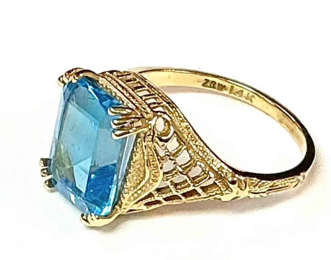 Blue Topaz 14k Yellow Gold Ring - 3