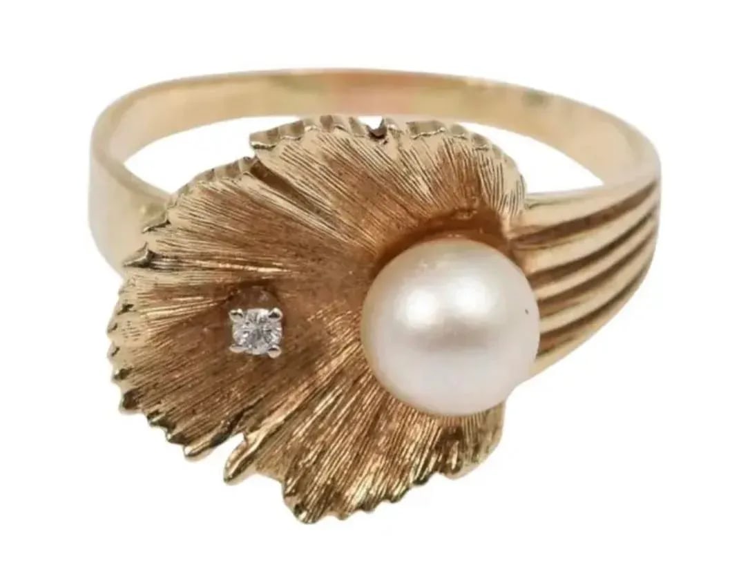 Pearl and Diamond Ring 14k Gold - 3