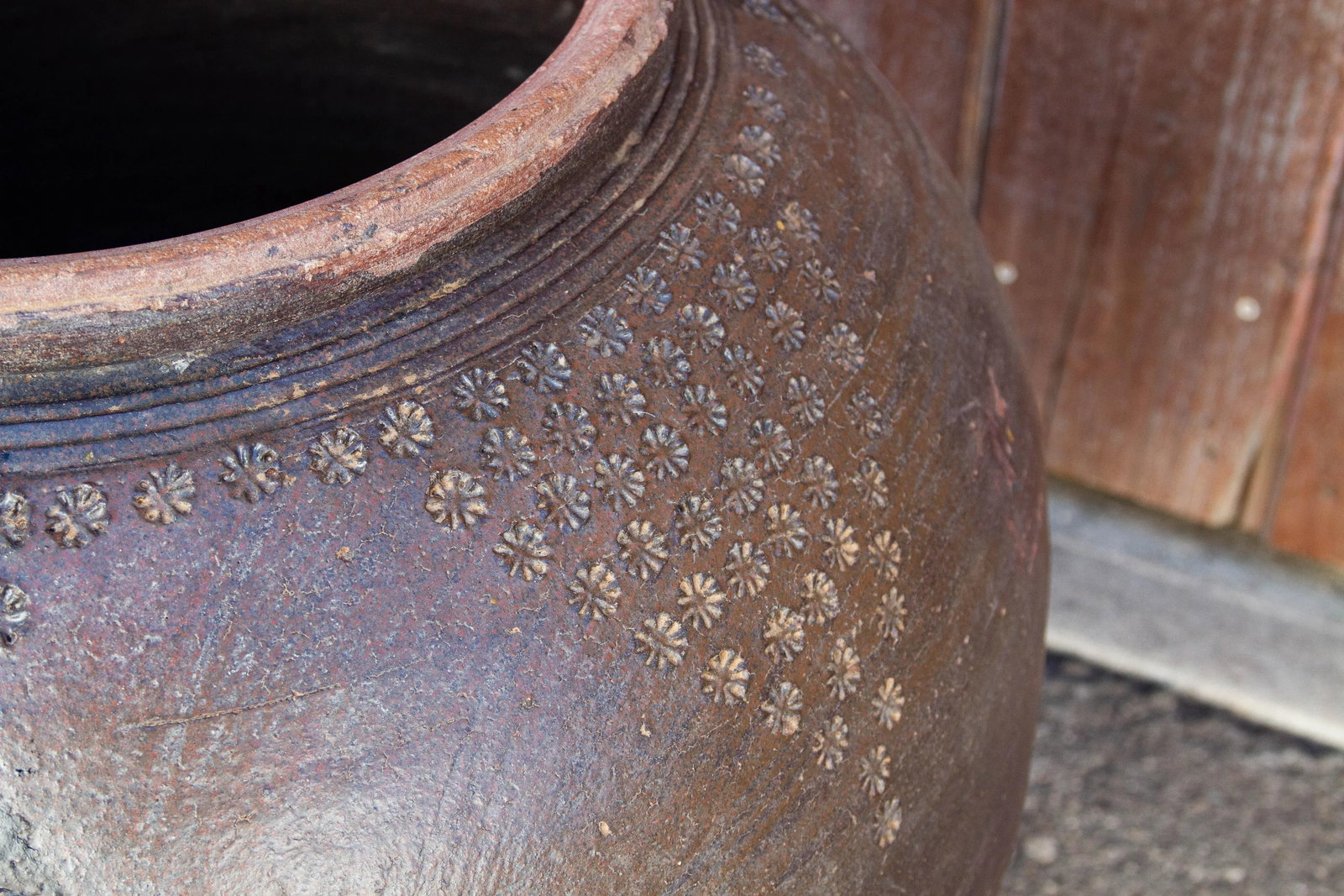 Antique Southern Indian Martaban Jar - 3