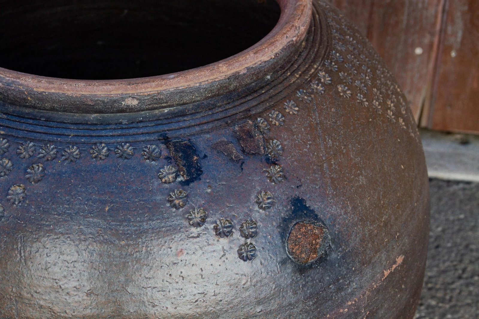 Antique Southern Indian Martaban Jar - 7