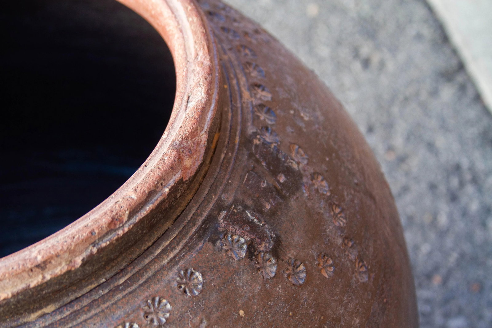 Antique Southern Indian Martaban Jar - 9