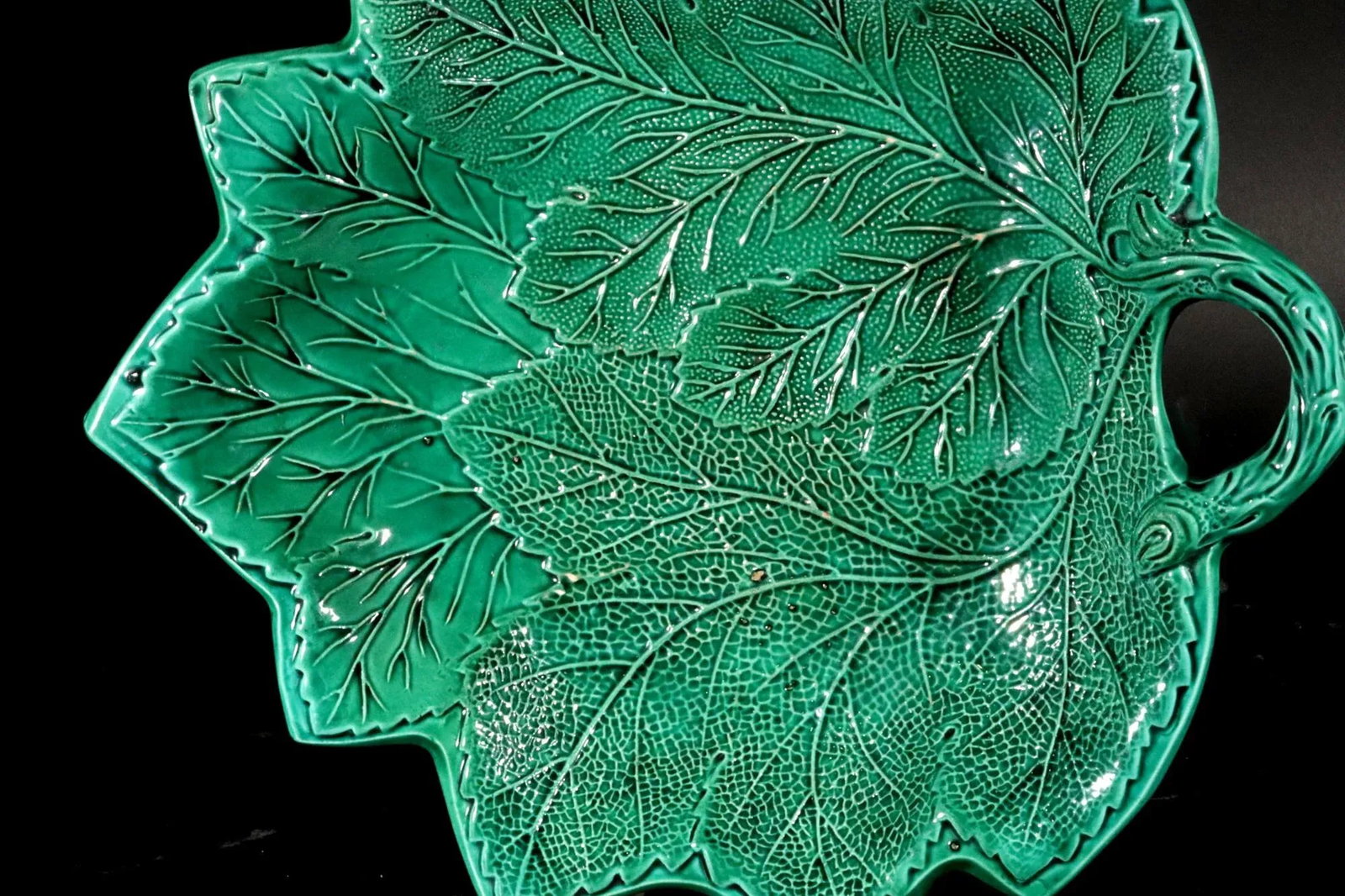 English Pottery Greenware Leaf Dishes, Brameld- A Pair - 8