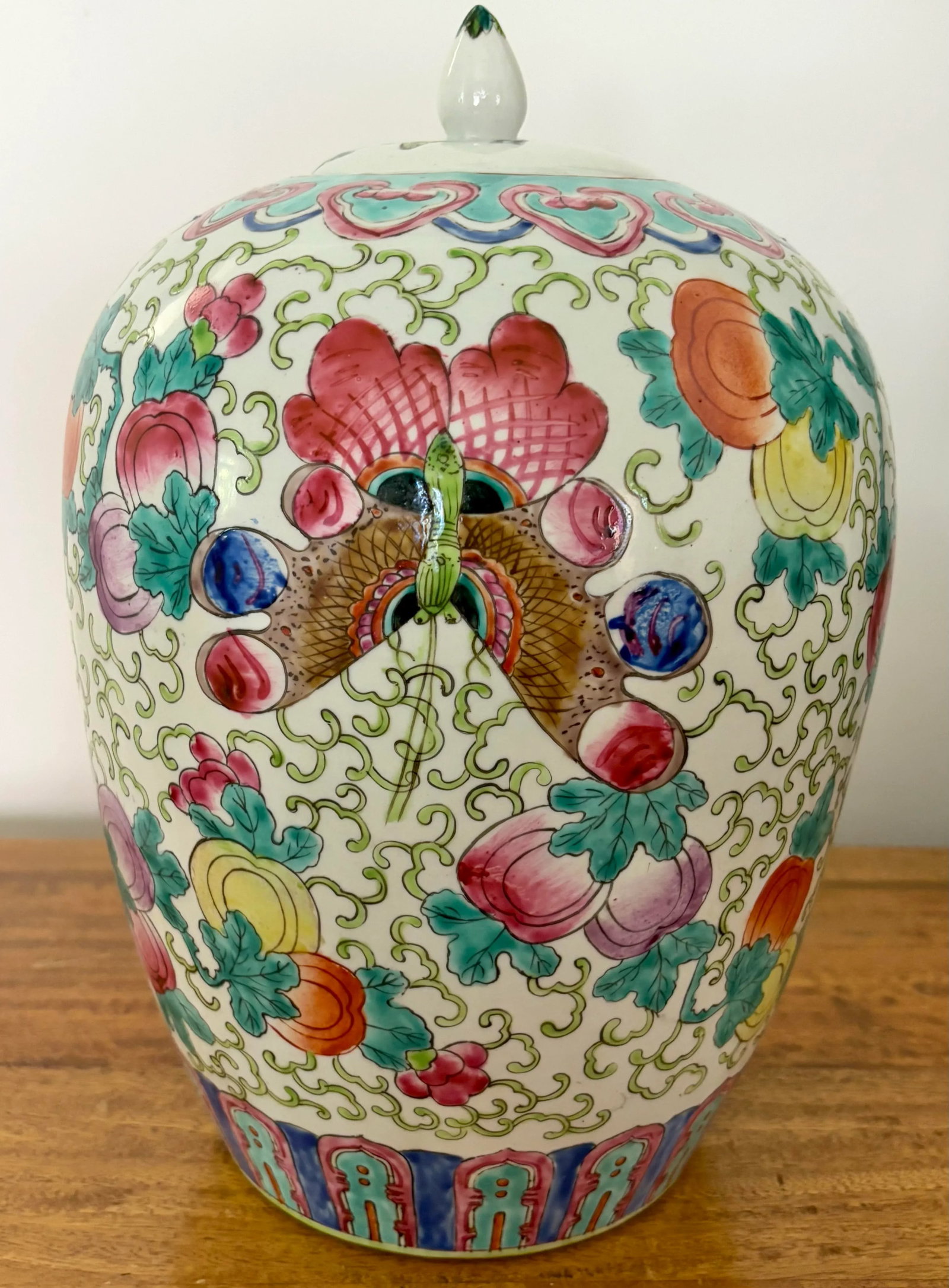 Large Vintage Butterfly and Fruit Ginger Jar - 11