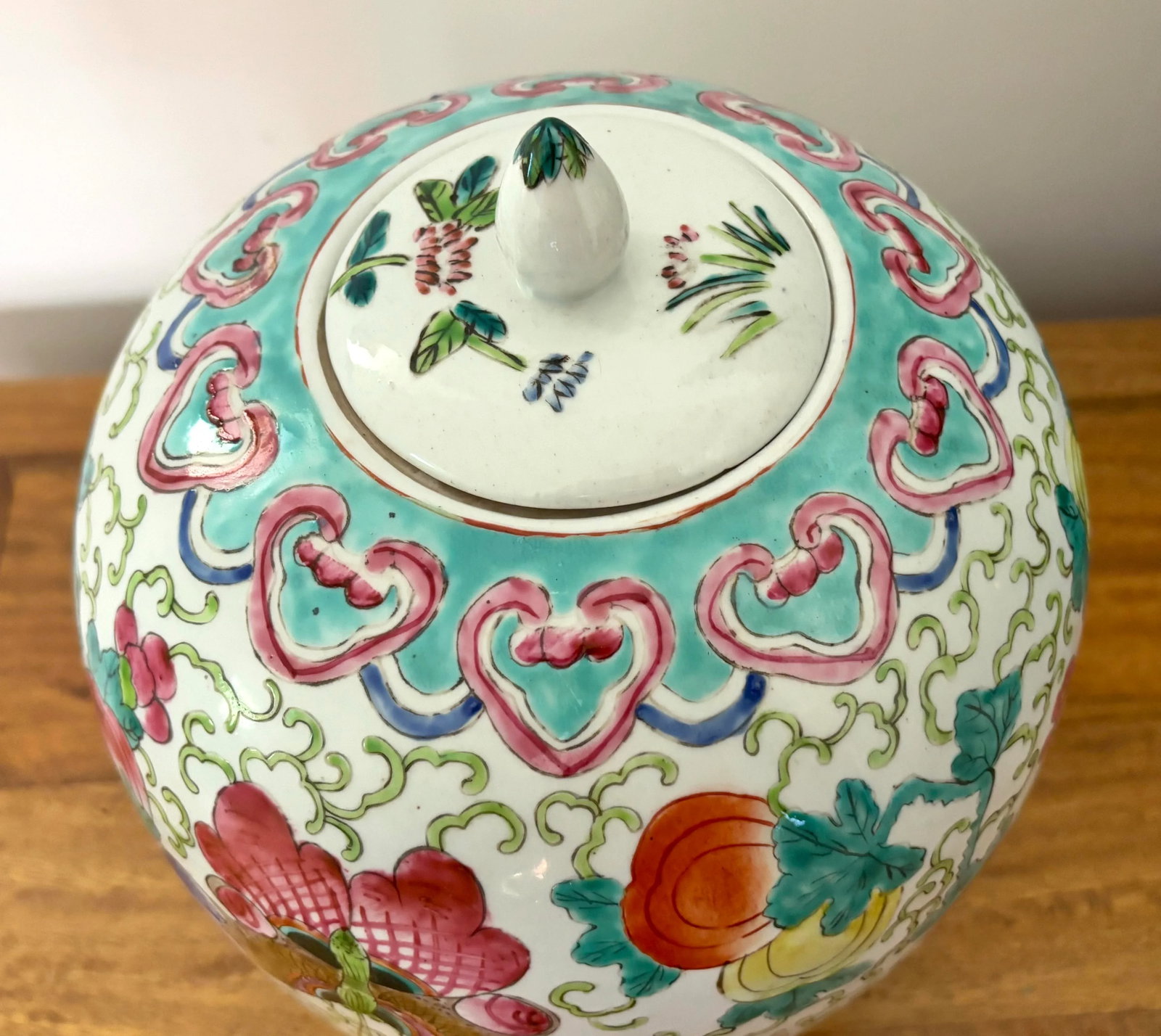 Large Vintage Butterfly and Fruit Ginger Jar - 8