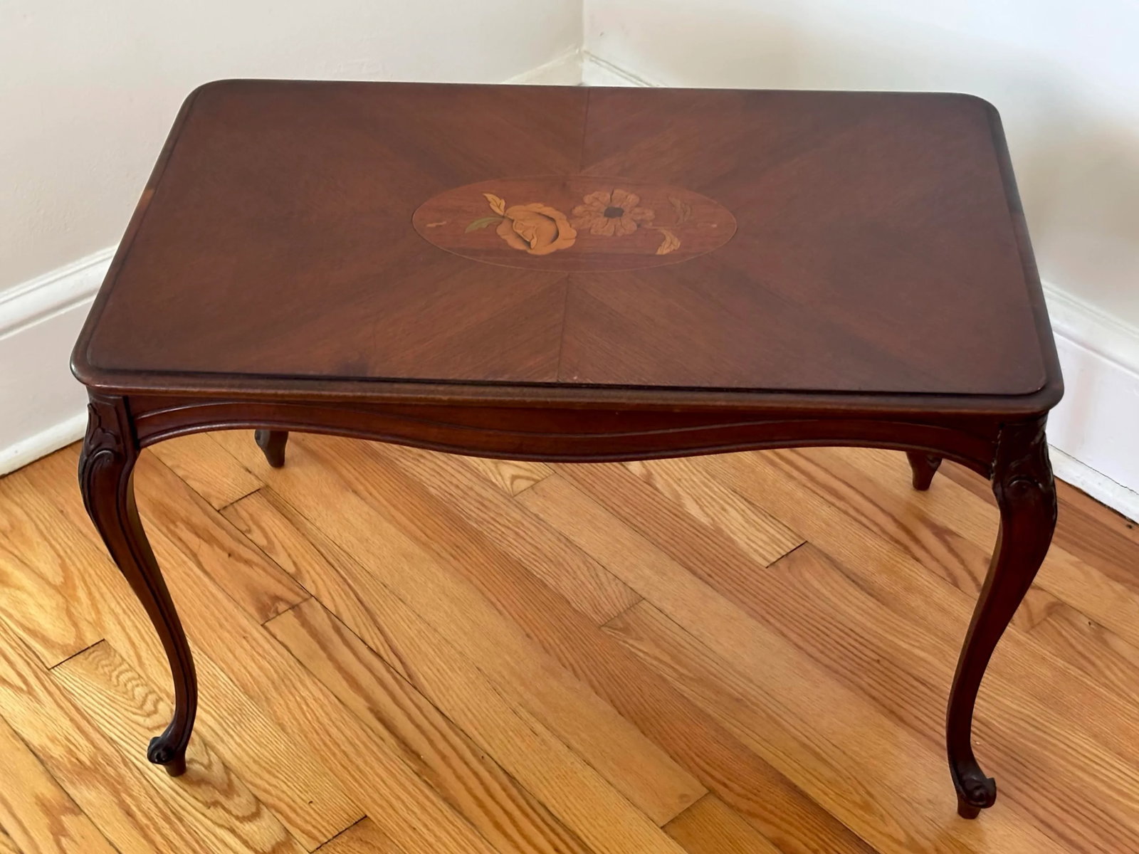 Vintage Queen Anne Inlaid Mahogany Butler Tea Table With Glass Top - 12
