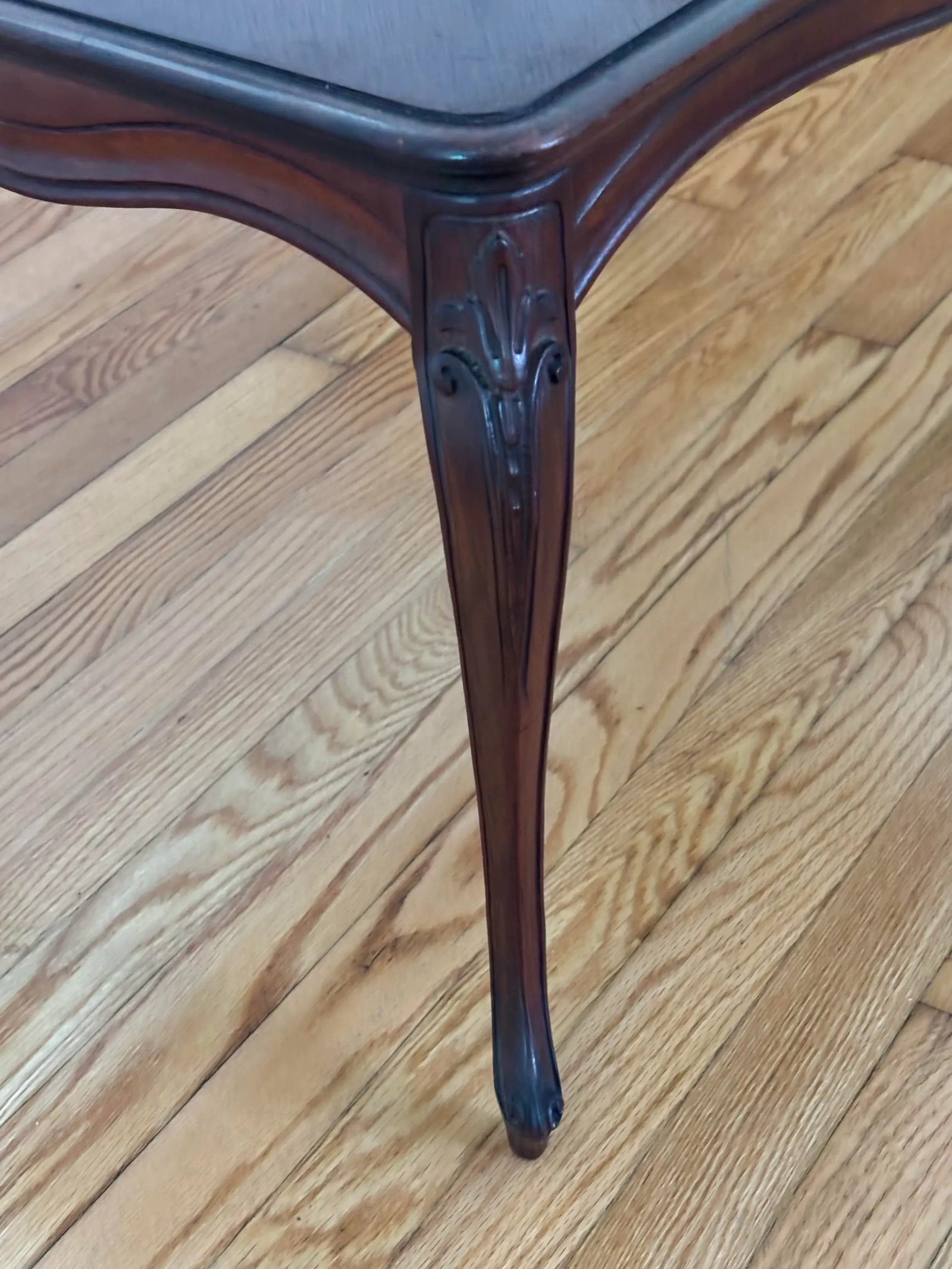 Vintage Queen Anne Inlaid Mahogany Butler Tea Table With Glass Top - 9