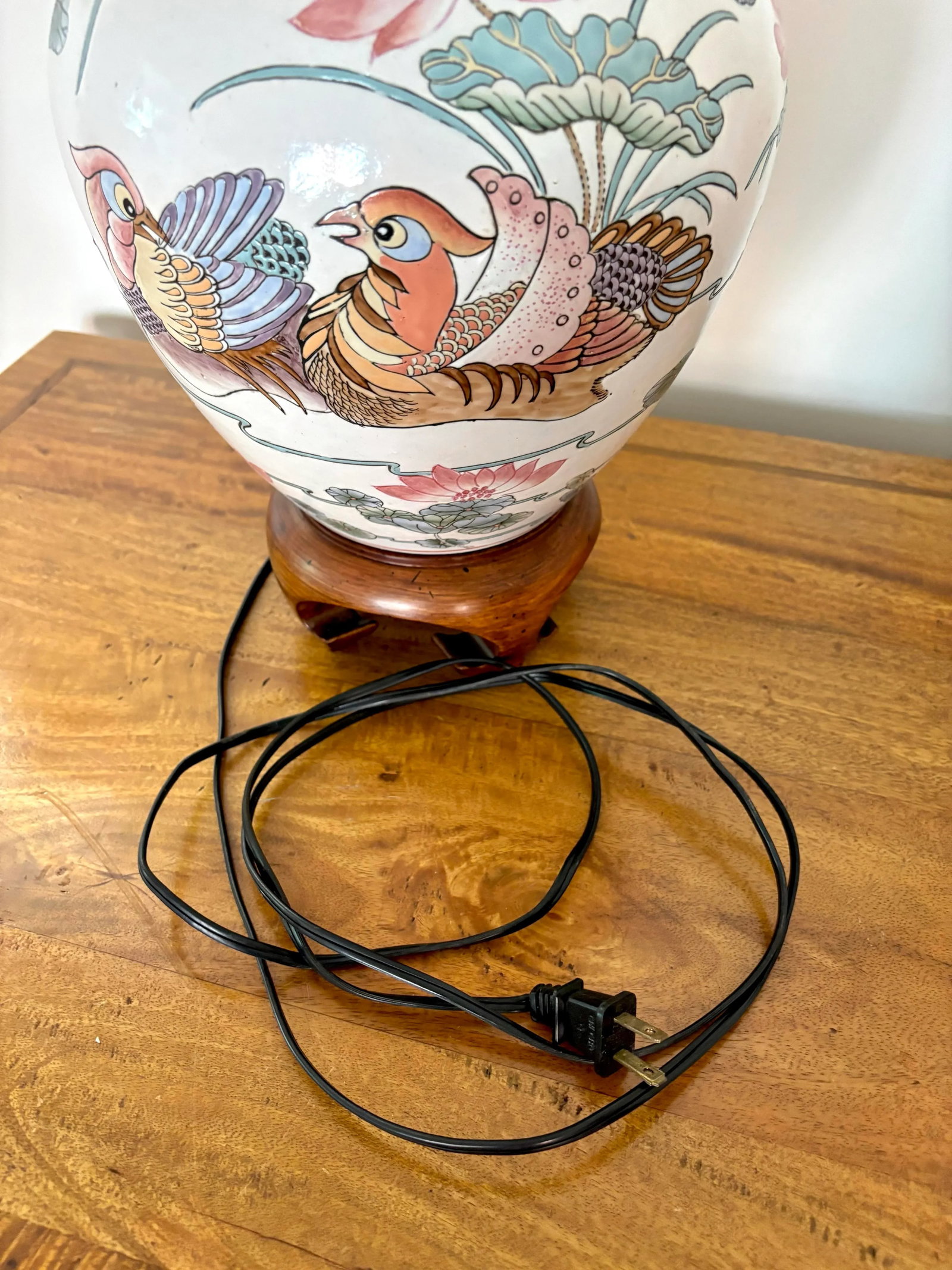 1980s Chinoiserie Style Wildwood Lamp With Lotus and Waterfowl Motif - 10