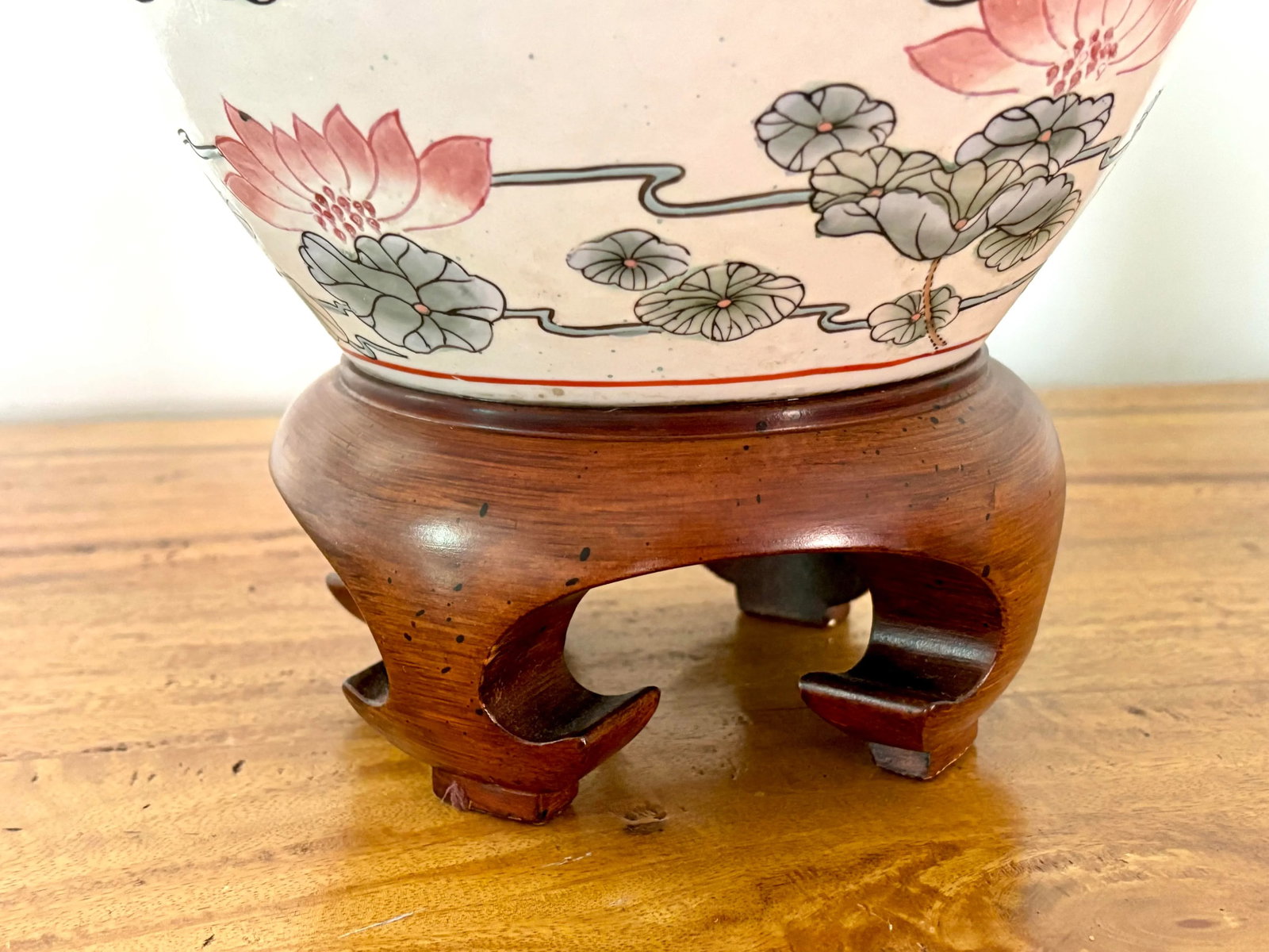 1980s Chinoiserie Style Wildwood Lamp With Lotus and Waterfowl Motif - 6