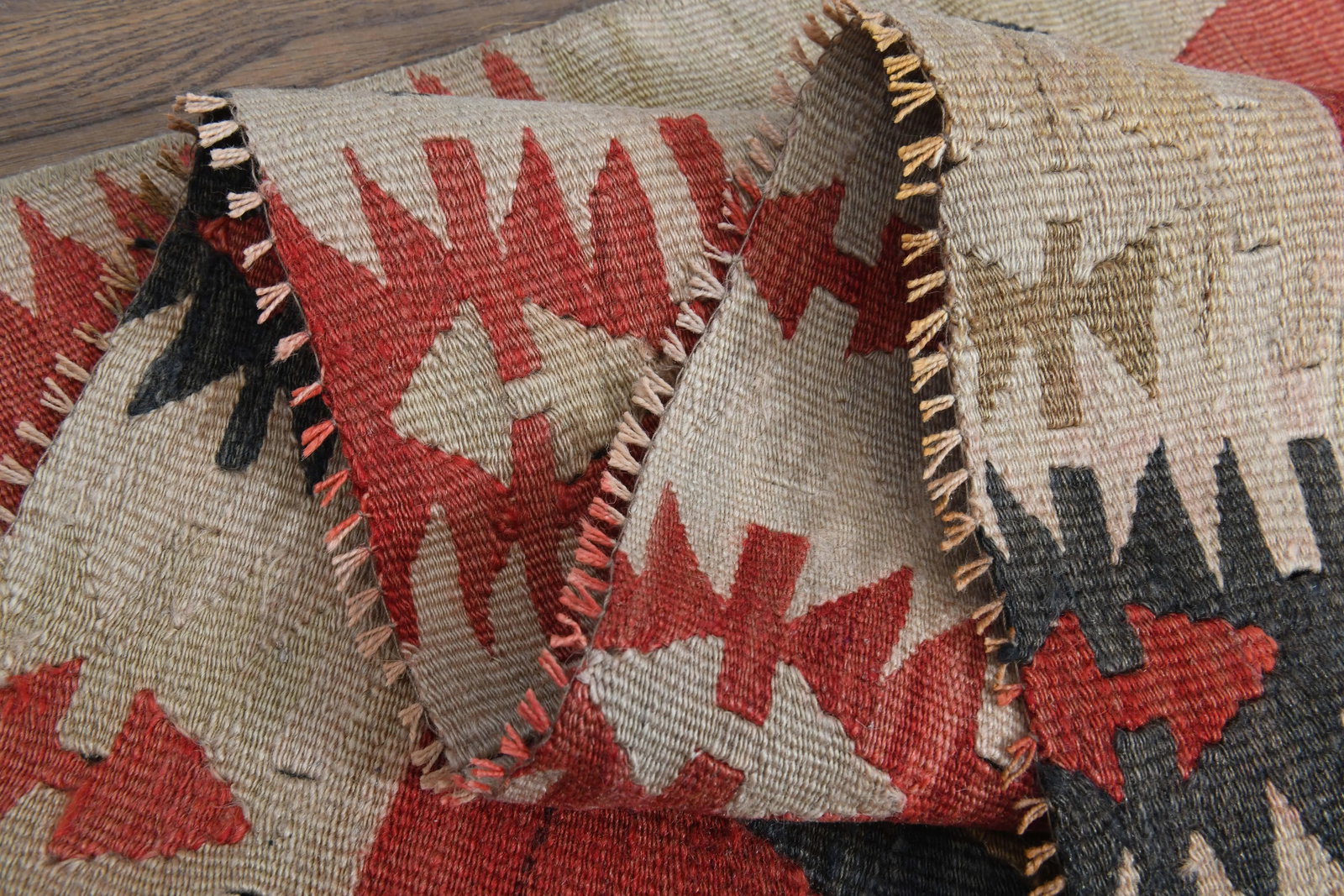 1970s Turkish Oushak Handmade Wool Cotton Red Kilim Runner Rug - 4