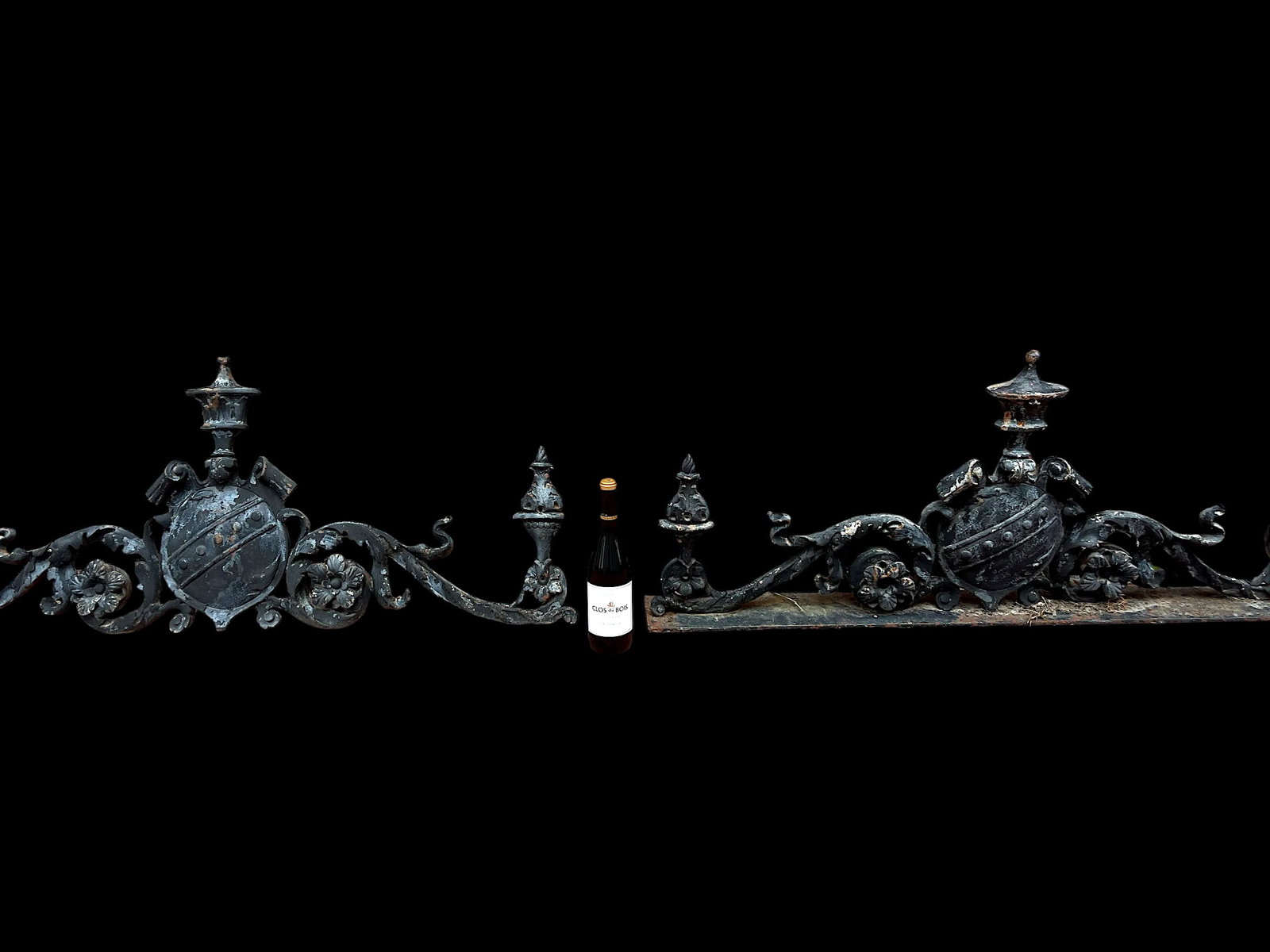 Pair of Antique Cast Iron Architectural Remnant Fragments With Heraldic Crest Motif "” 19th - 4