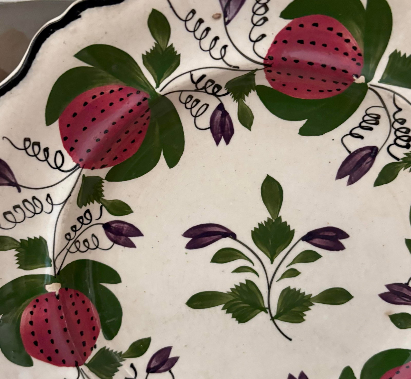 Fine 1830s Staffordshire Whiteware Strawberry Pattern 9" Plate - 3
