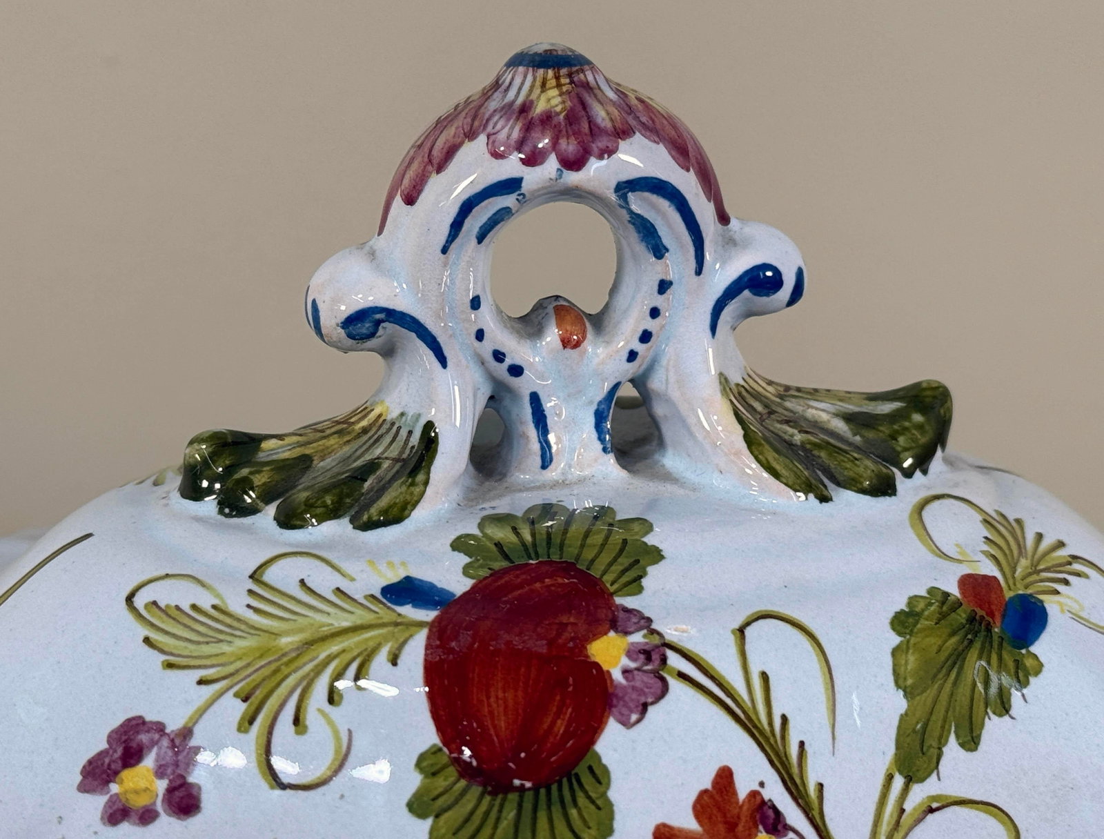Vintage Hand Painted Floral Italian Faience Majolica Lidded Tureen - 3