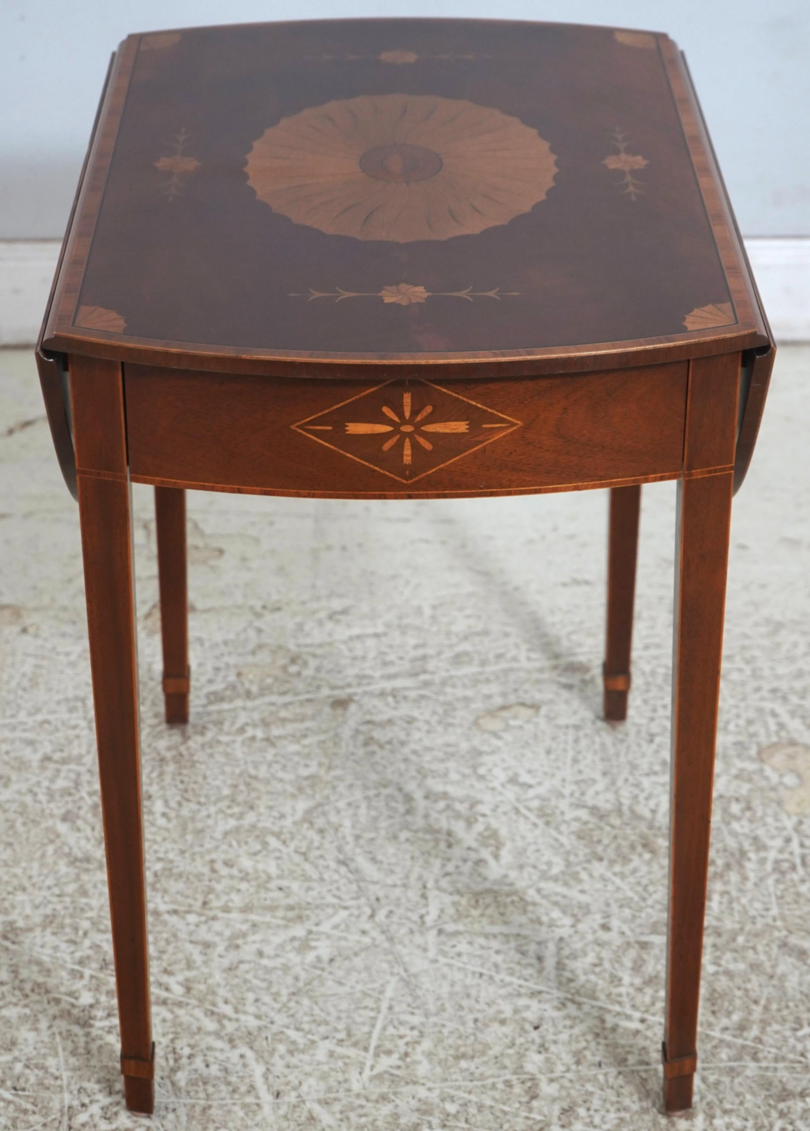 Pair of Baker George III Mahogany Pembroke Drop Side Tables - 2
