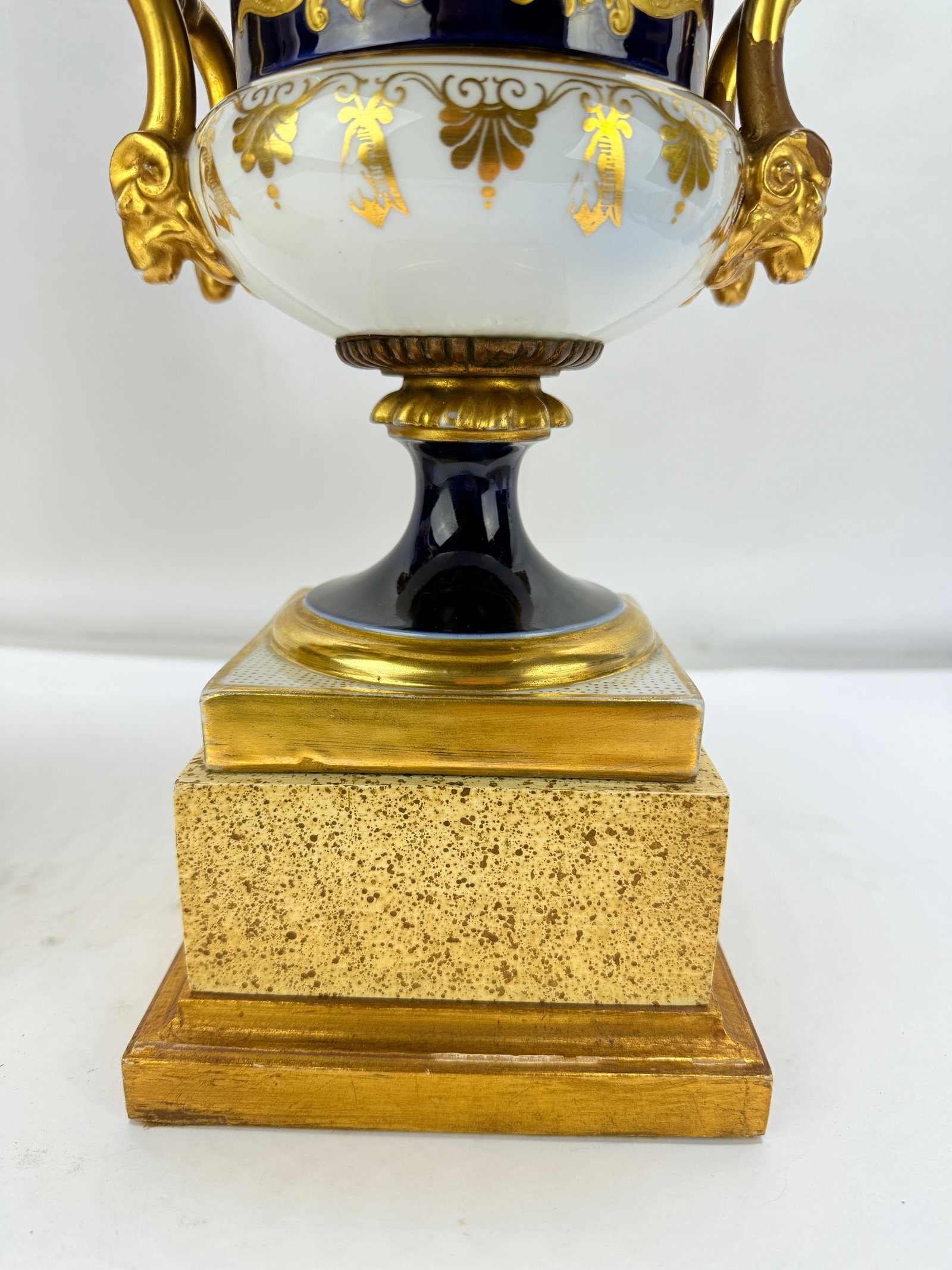 Attr. Minton Cobalt Urns With Osborne House and Mediterranean Port Views, "Ward" - 11