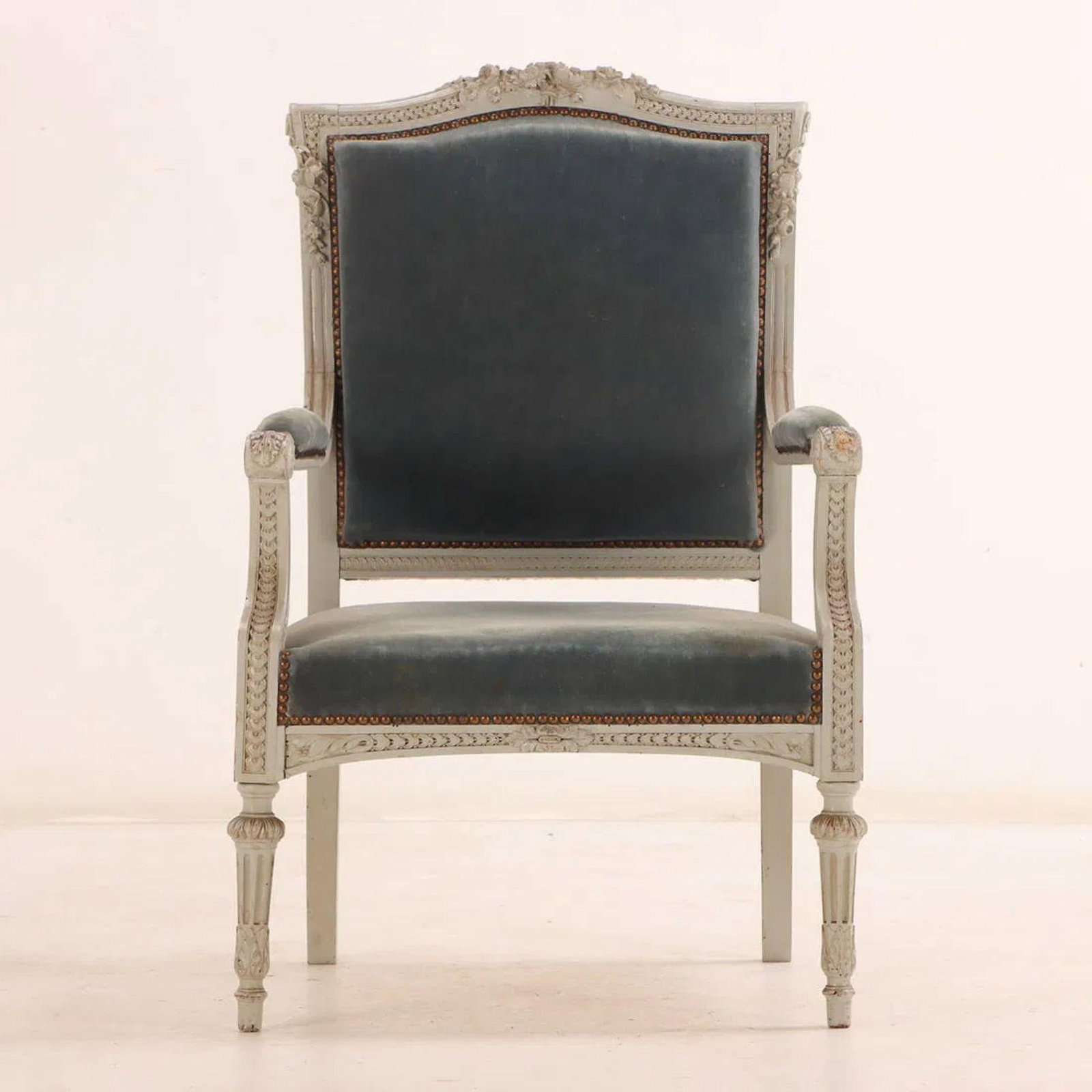 Pair of Louis XVI-style (Neoclassical) French Arm Chairs, Late 19th Century - 2