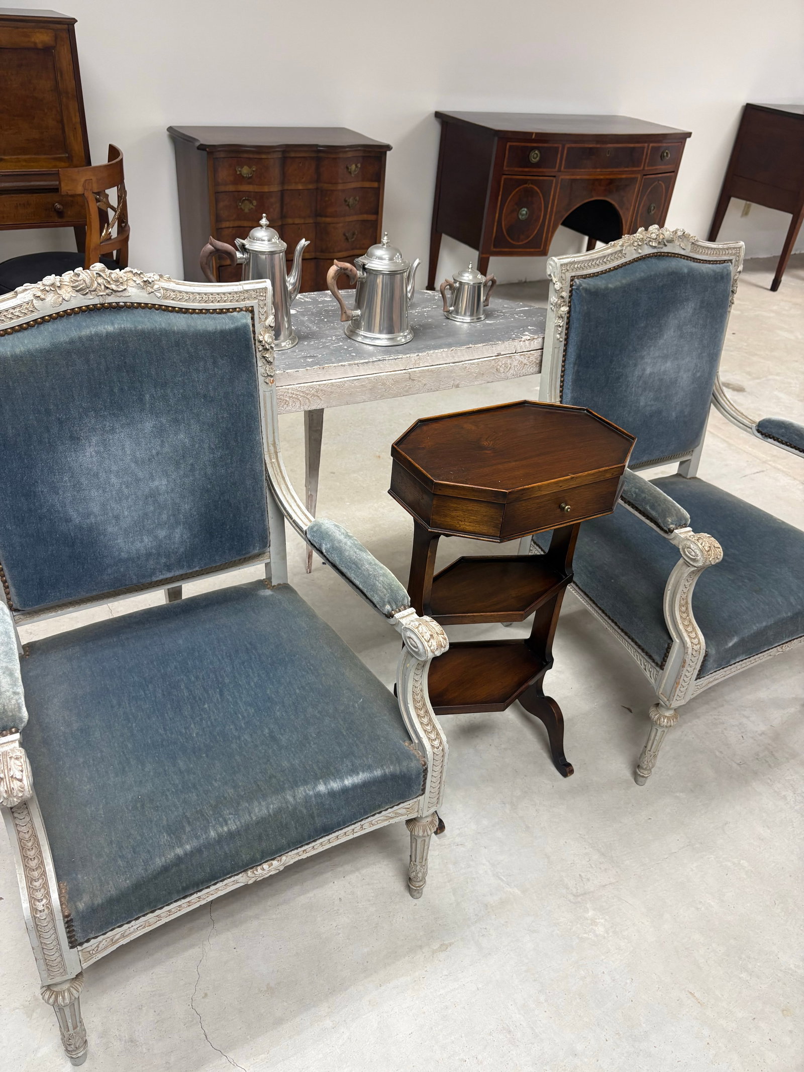 Pair of Louis XVI-style (Neoclassical) French Arm Chairs, Late 19th Century - 9