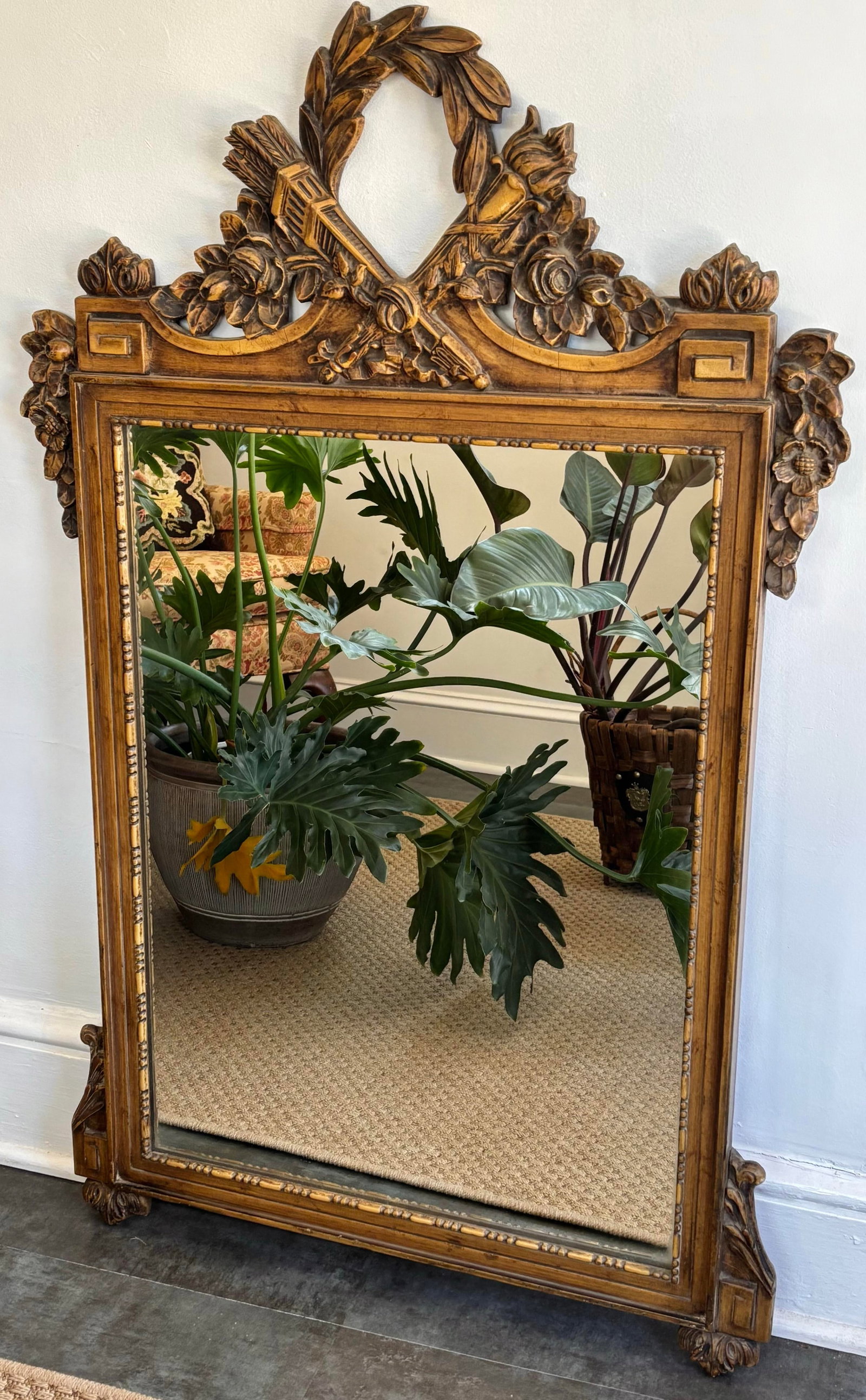Early 20th Century French Louis XVI Carved Gilt Flame and Quiver Mirror - 2