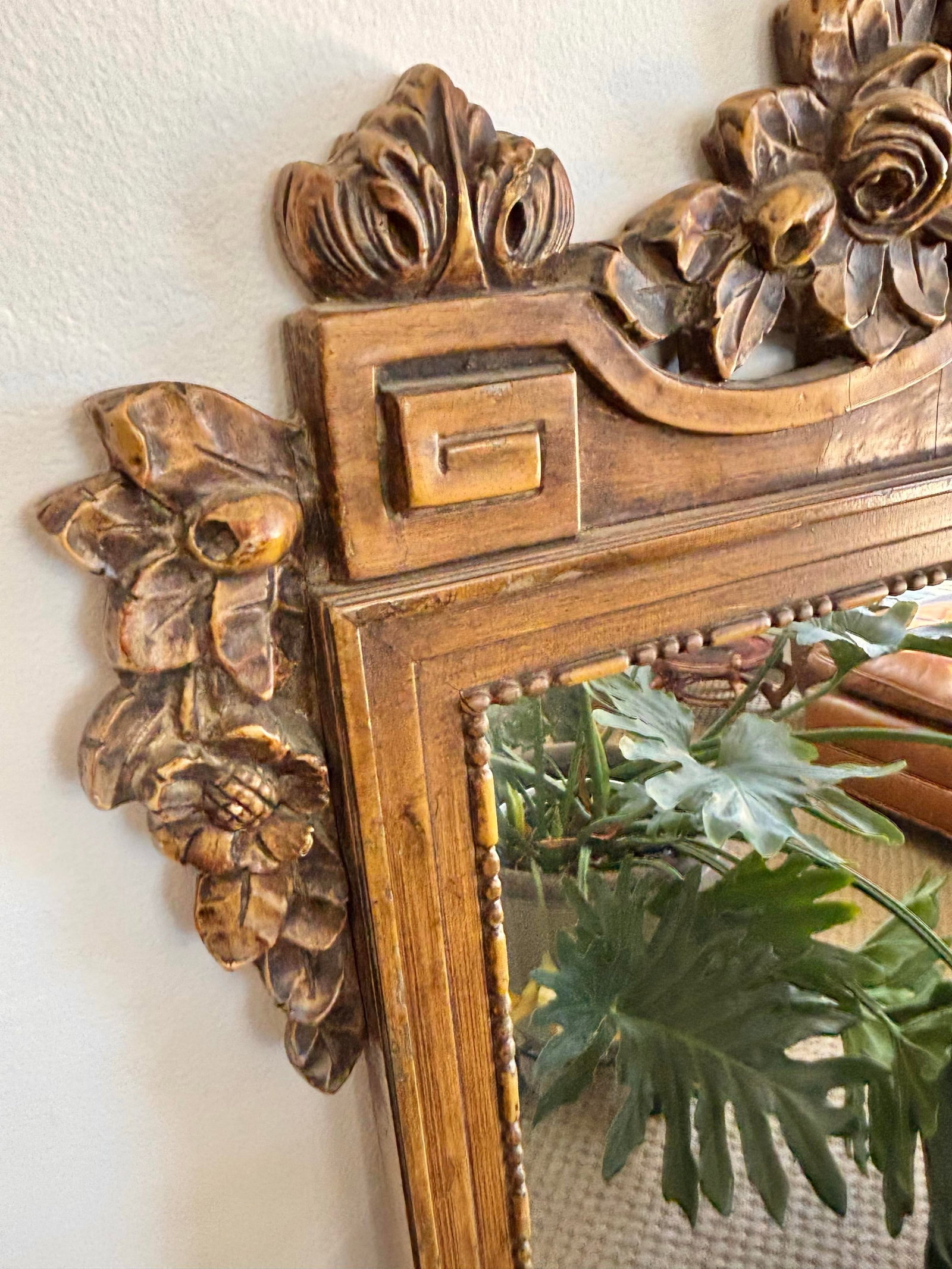 Early 20th Century French Louis XVI Carved Gilt Flame and Quiver Mirror - 7