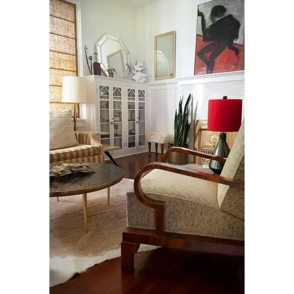 Pair of 1980s Postmodern Ceramic Lamps With Custom Red Pleated Shades - 8