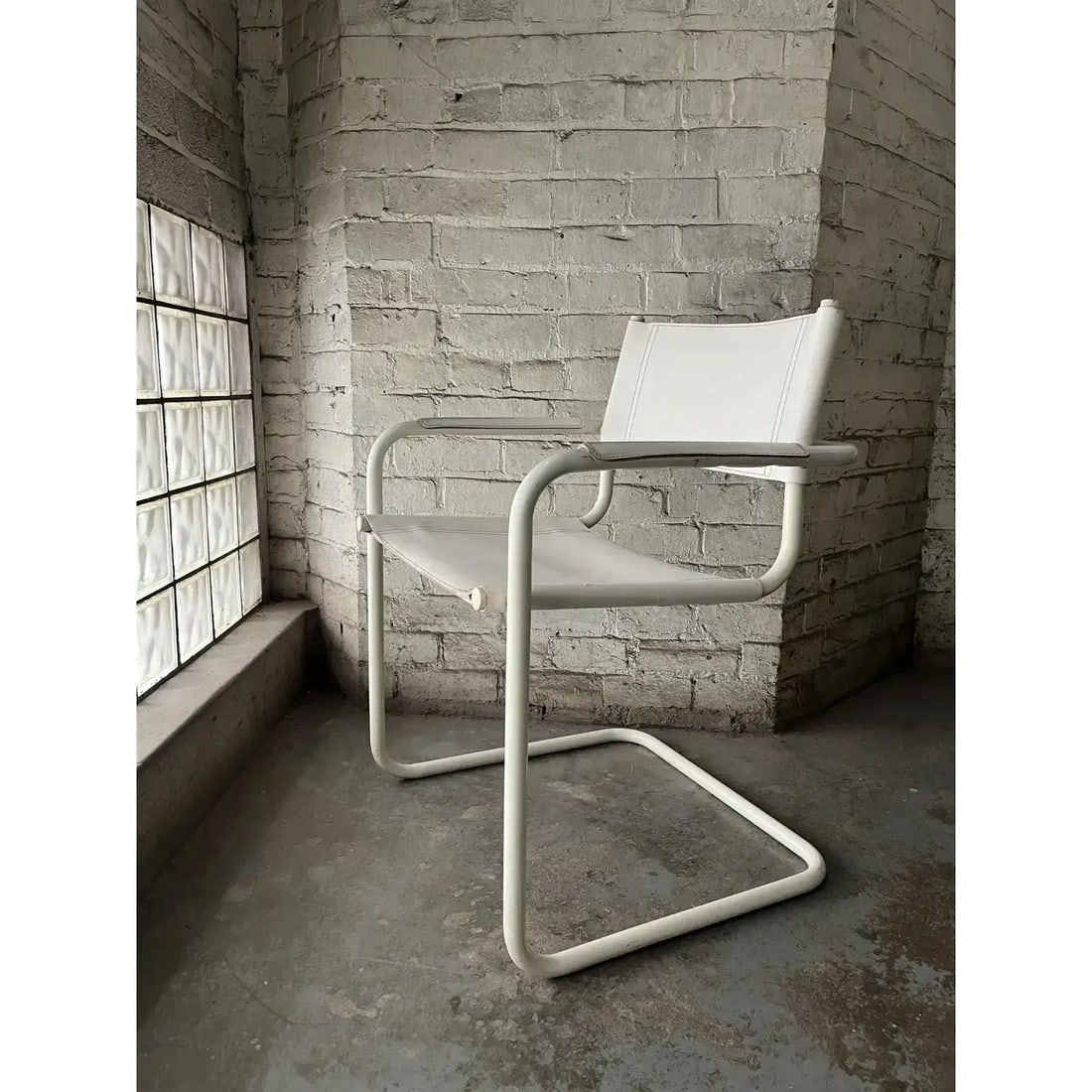 1980s Italian White Leather Cantilever Chairs Set of 2 Attributed to Mart Stam and Marcel Breuer - 3