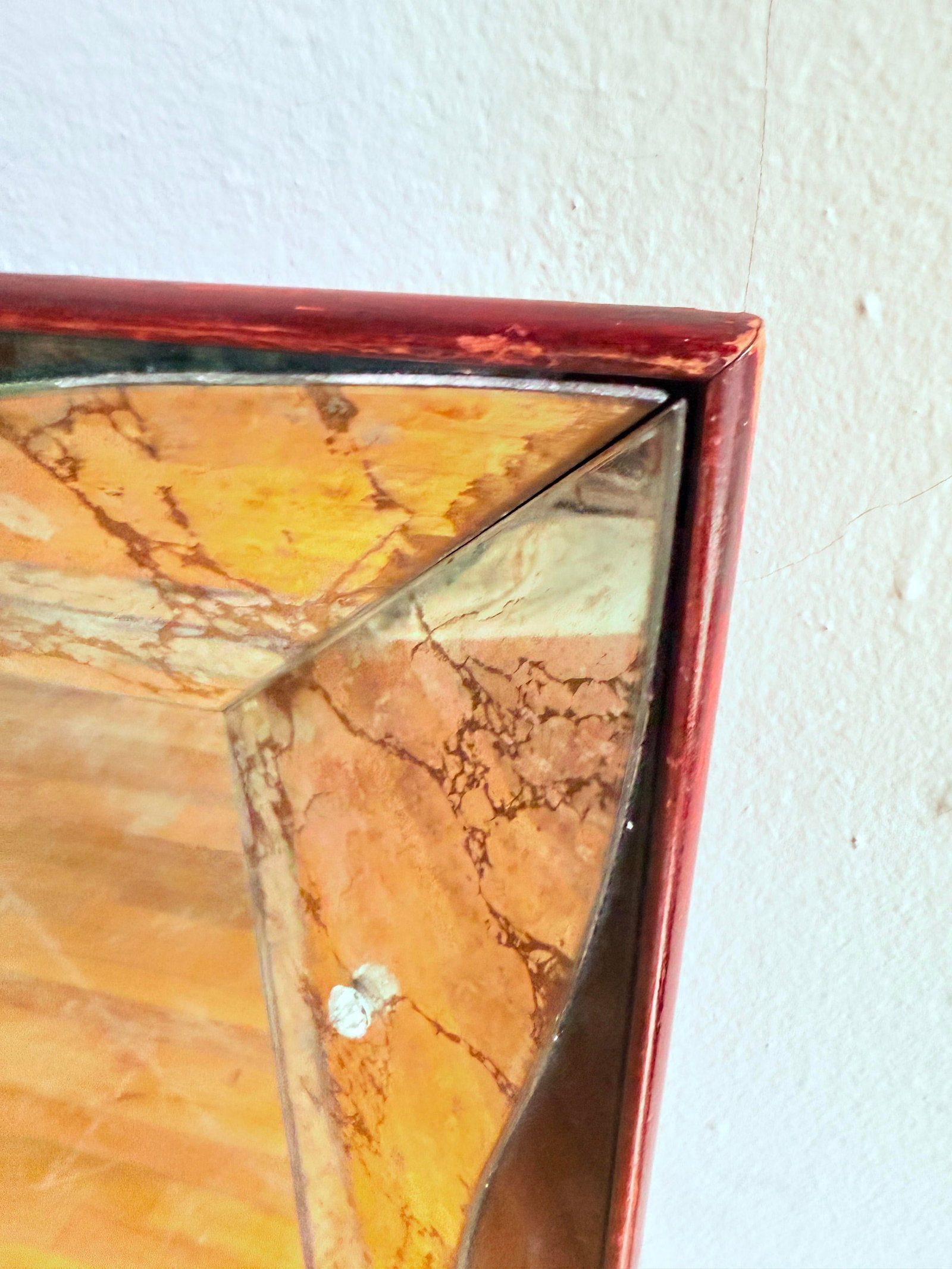 Vintage 1960s Venetian-Style Mirror With Etched Glass and Gold Gilt Frame - 8