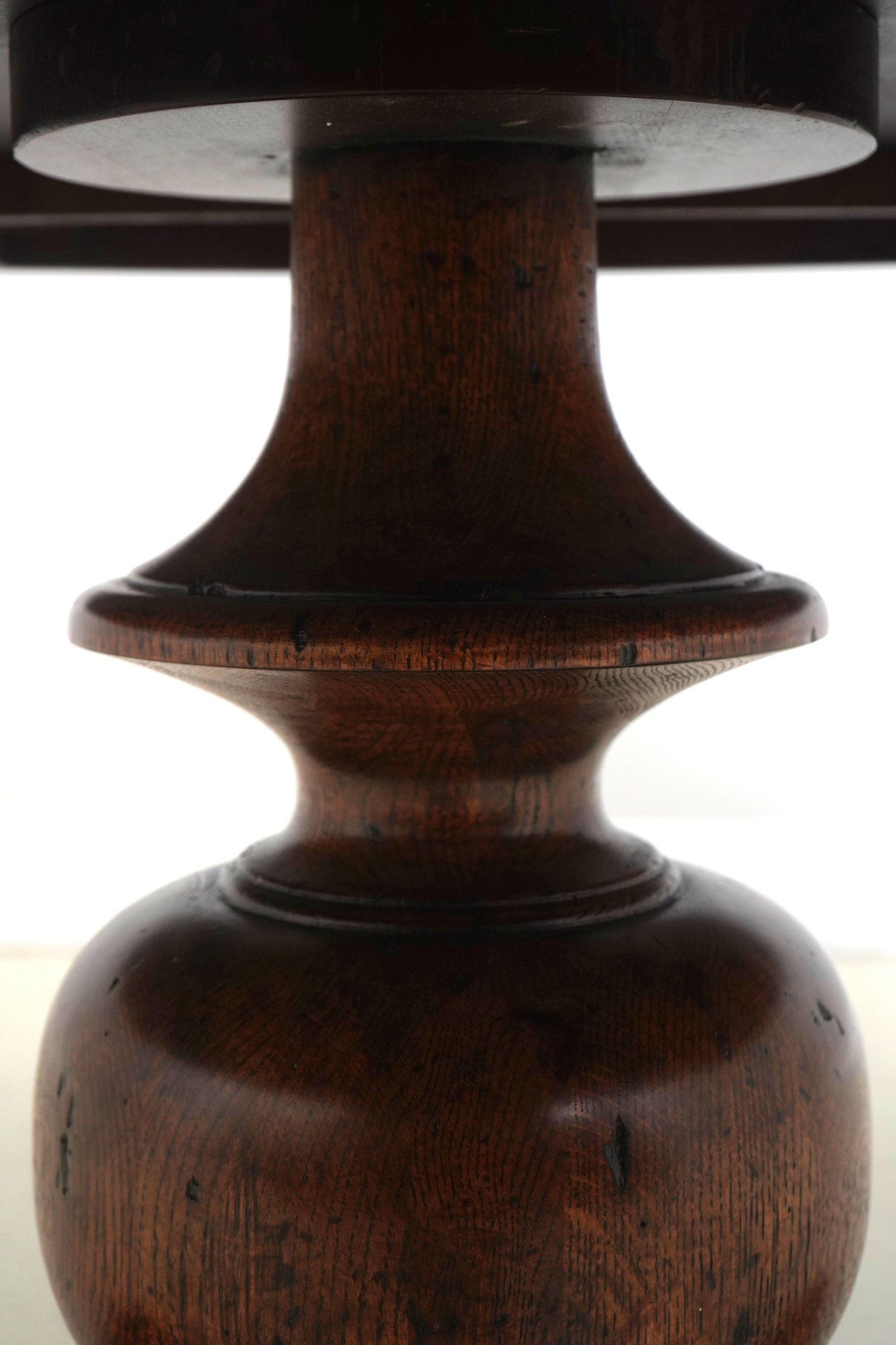 Theodore Alexander Althorp Collection Round Oak Dining Table - 6