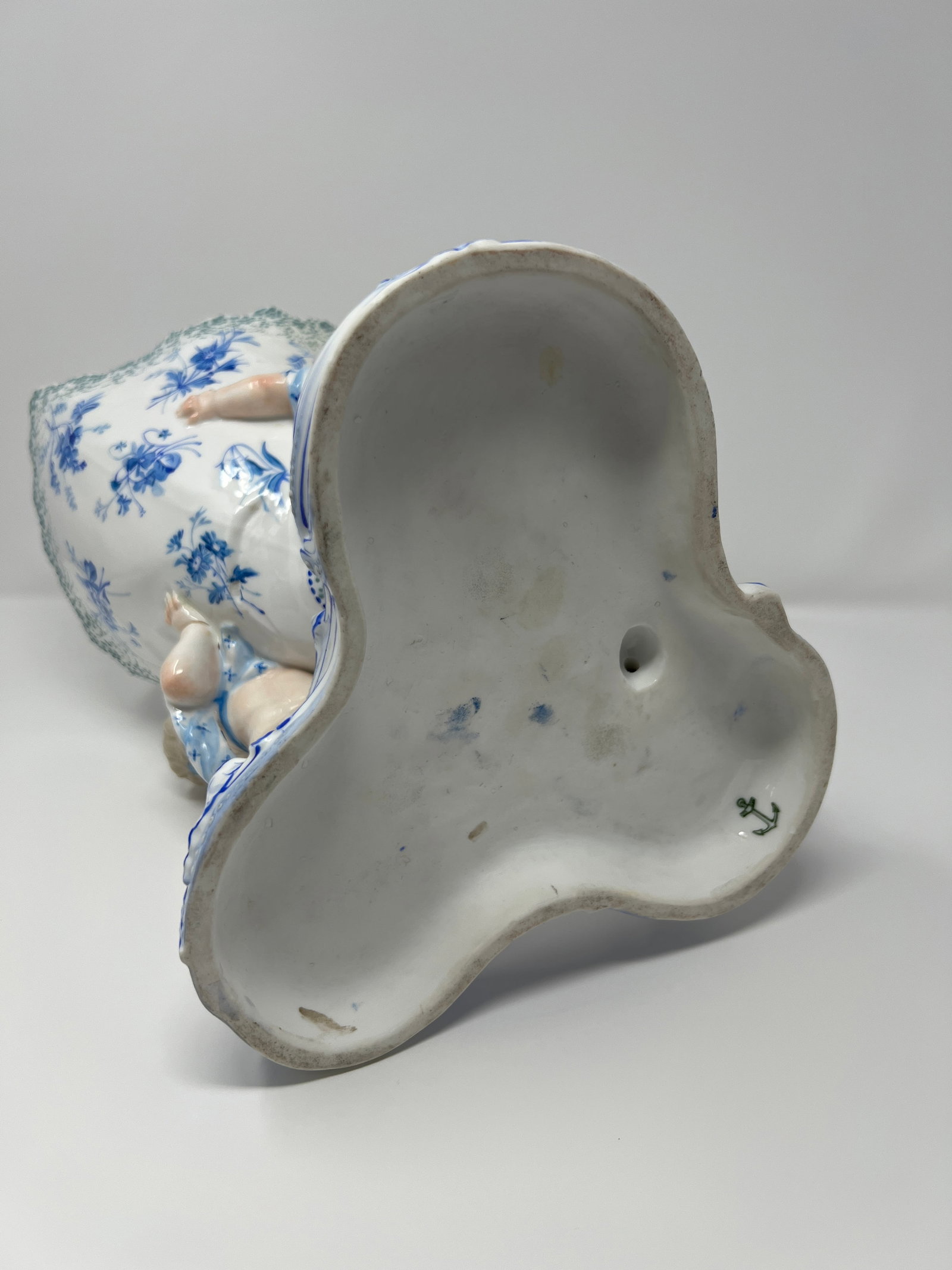 Antique Rococo-Revival Figural Spill Vase With Cherubs - 10
