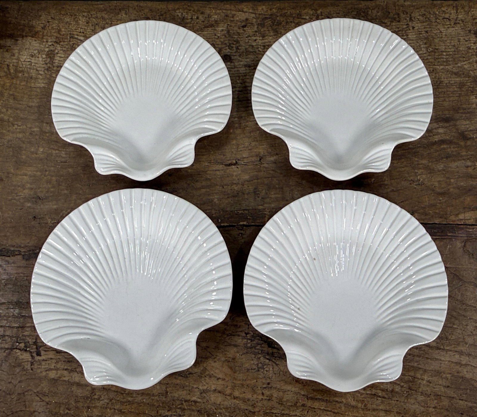 Williams Sonoma Portugal White Ceramic Scallop Shell Plates - Set of 4 - 2