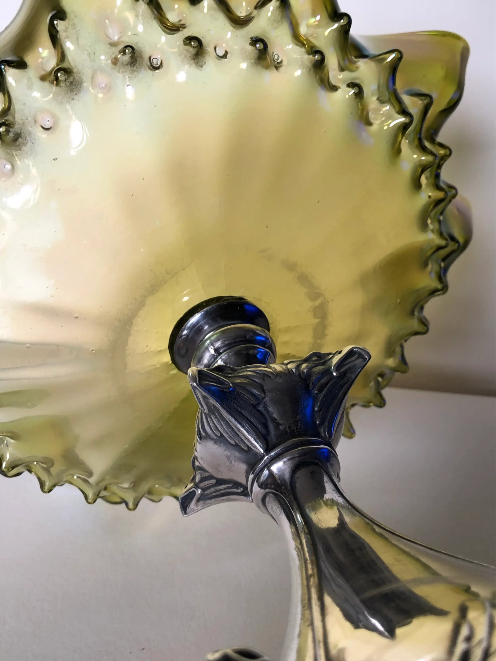 Antique Austrian Loetz-Style Art Glass Centerpiece With 800 Silver Pegasus Mount - 10
