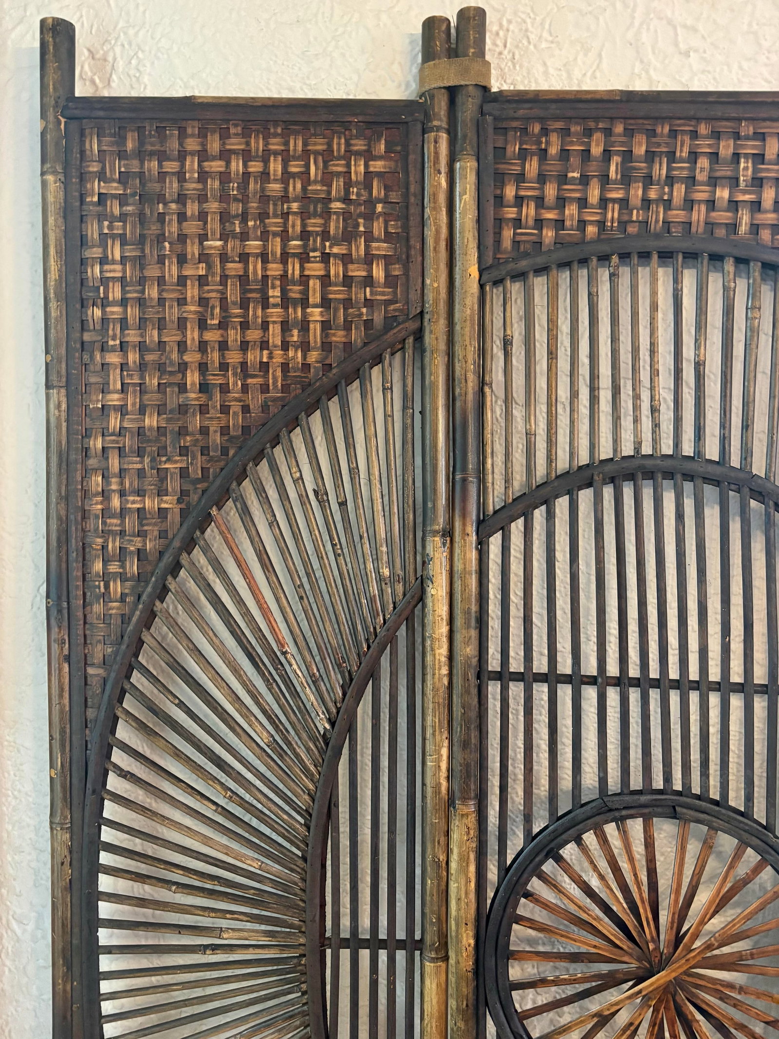 Mid 20th Century Bamboo Wicker Sunburst Folding Room Divider Screen, 3 Panel - 4