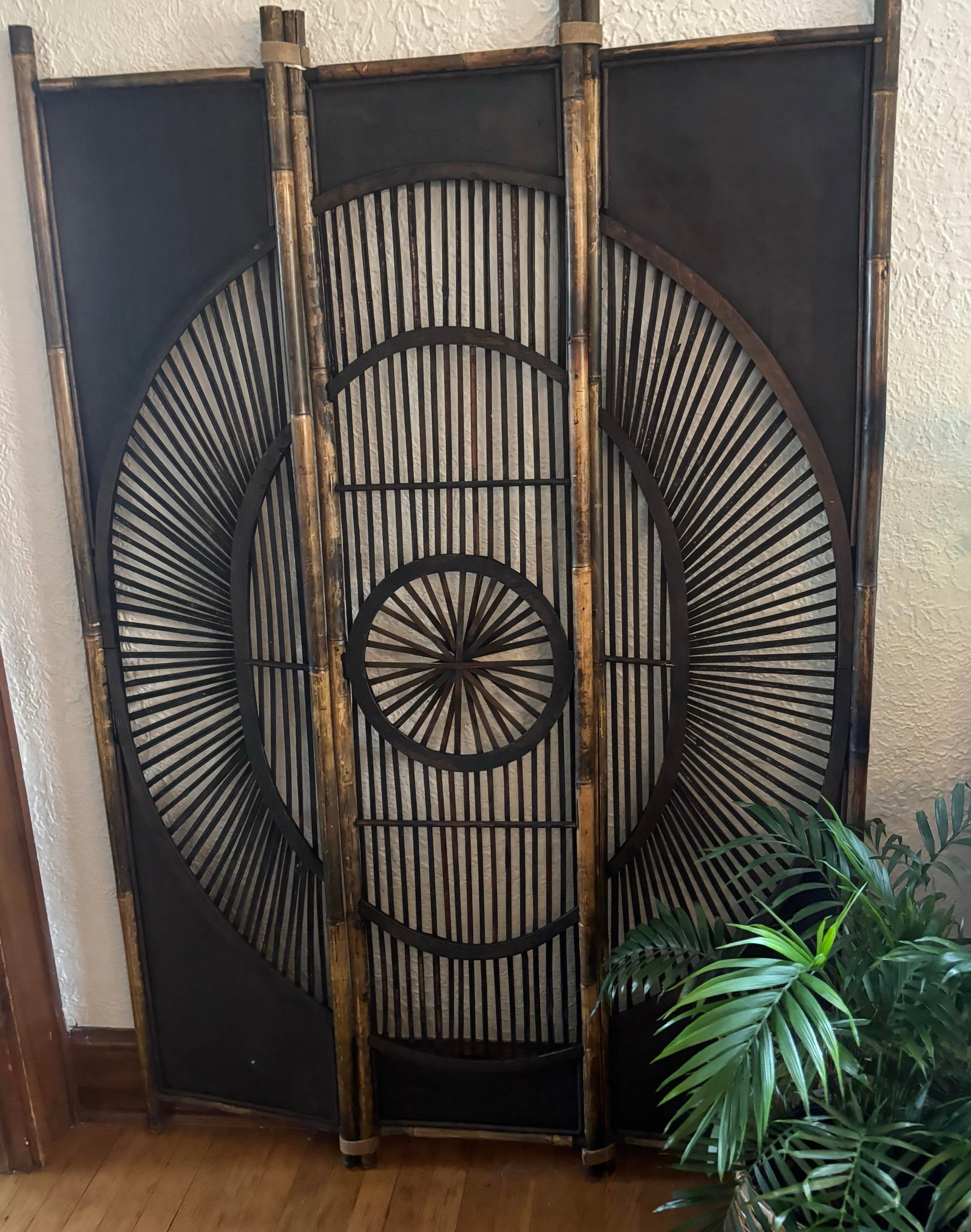Mid 20th Century Bamboo Wicker Sunburst Folding Room Divider Screen, 3 Panel - 9