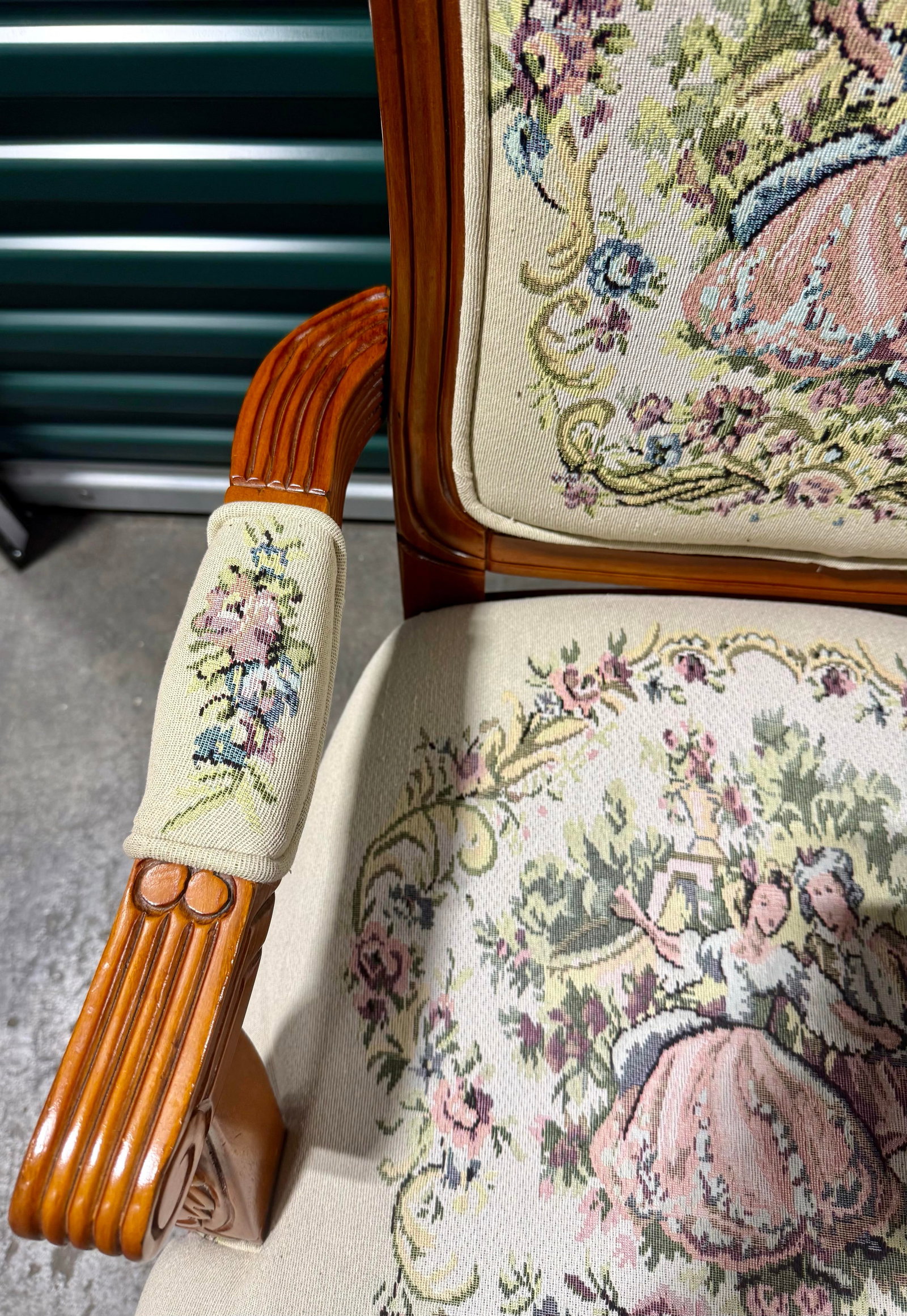 Late 20th Century Louis XV French Provincial Parlor Chair - 2