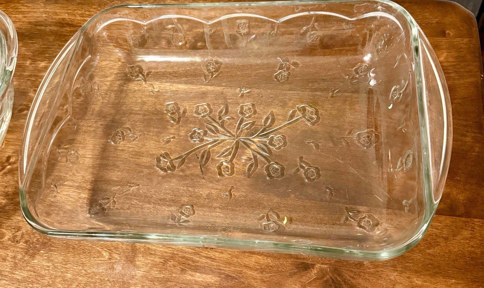 Mid 20th Century Anchor Hocking Savannah Bakeware Set - 4pcs - 11
