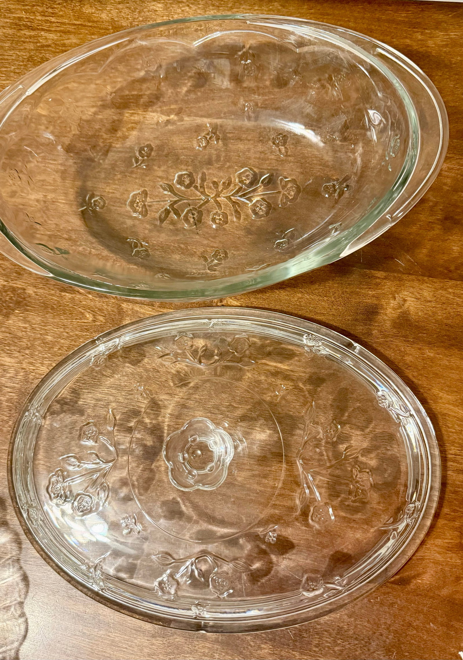 Mid 20th Century Anchor Hocking Savannah Bakeware Set - 4pcs - 12