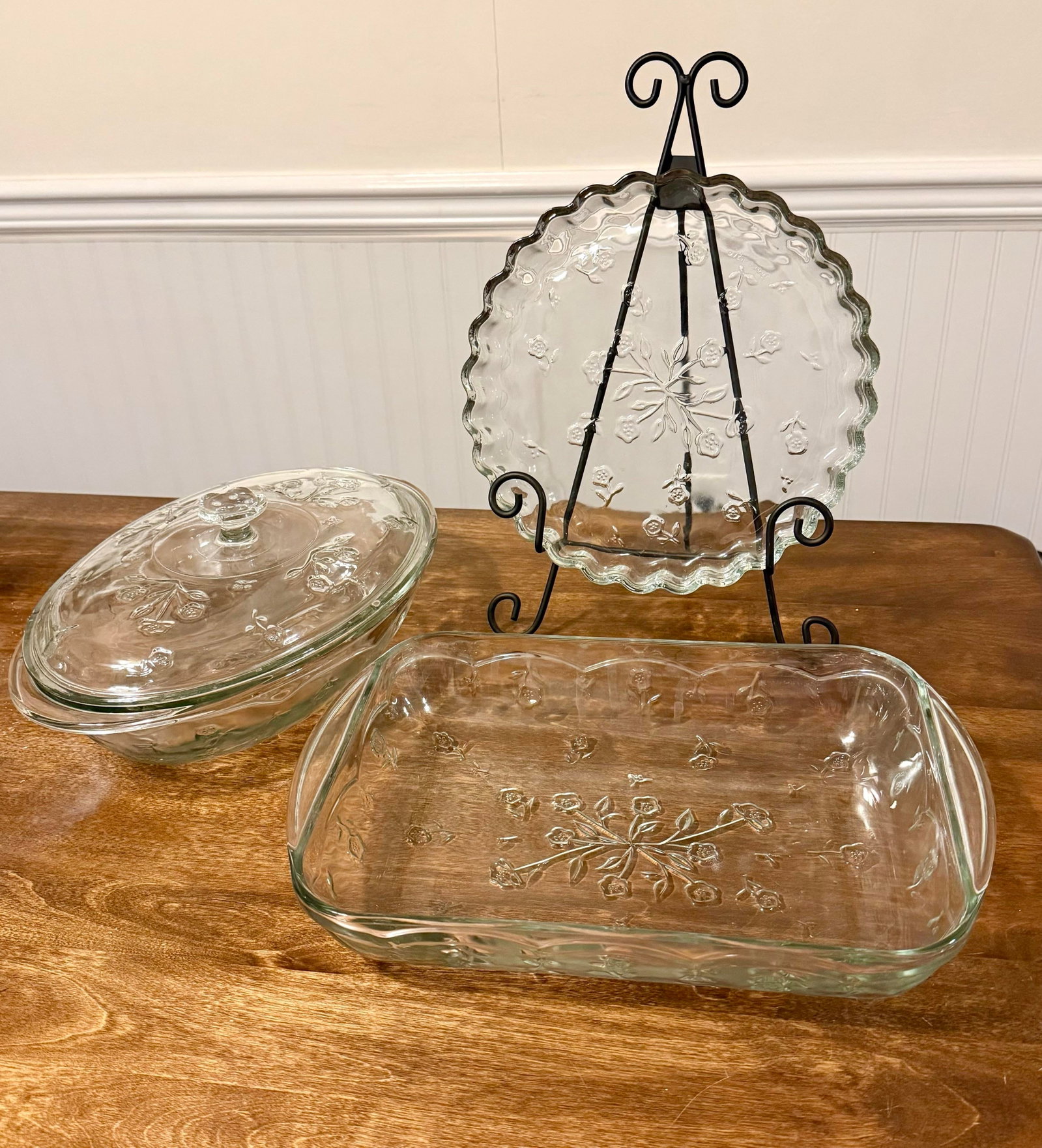 Mid 20th Century Anchor Hocking Savannah Bakeware Set - 4pcs - 4