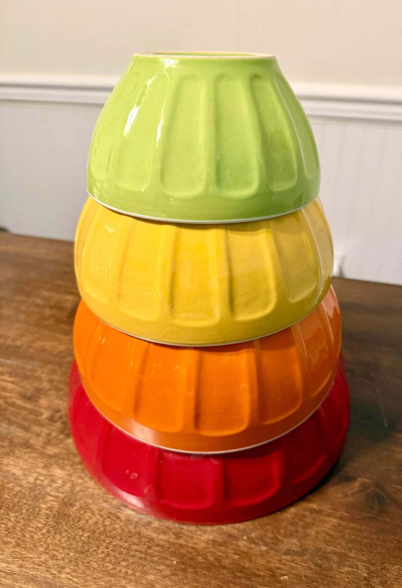 1990s Modern Colorful Ribbed Nesting Bowls - Set of 4 - 7