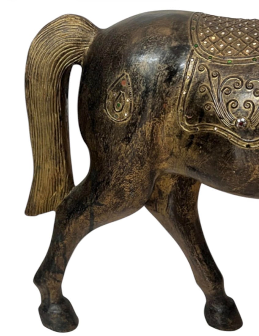Vintage Hand-Carved Wooden Horse Sculpture - 4