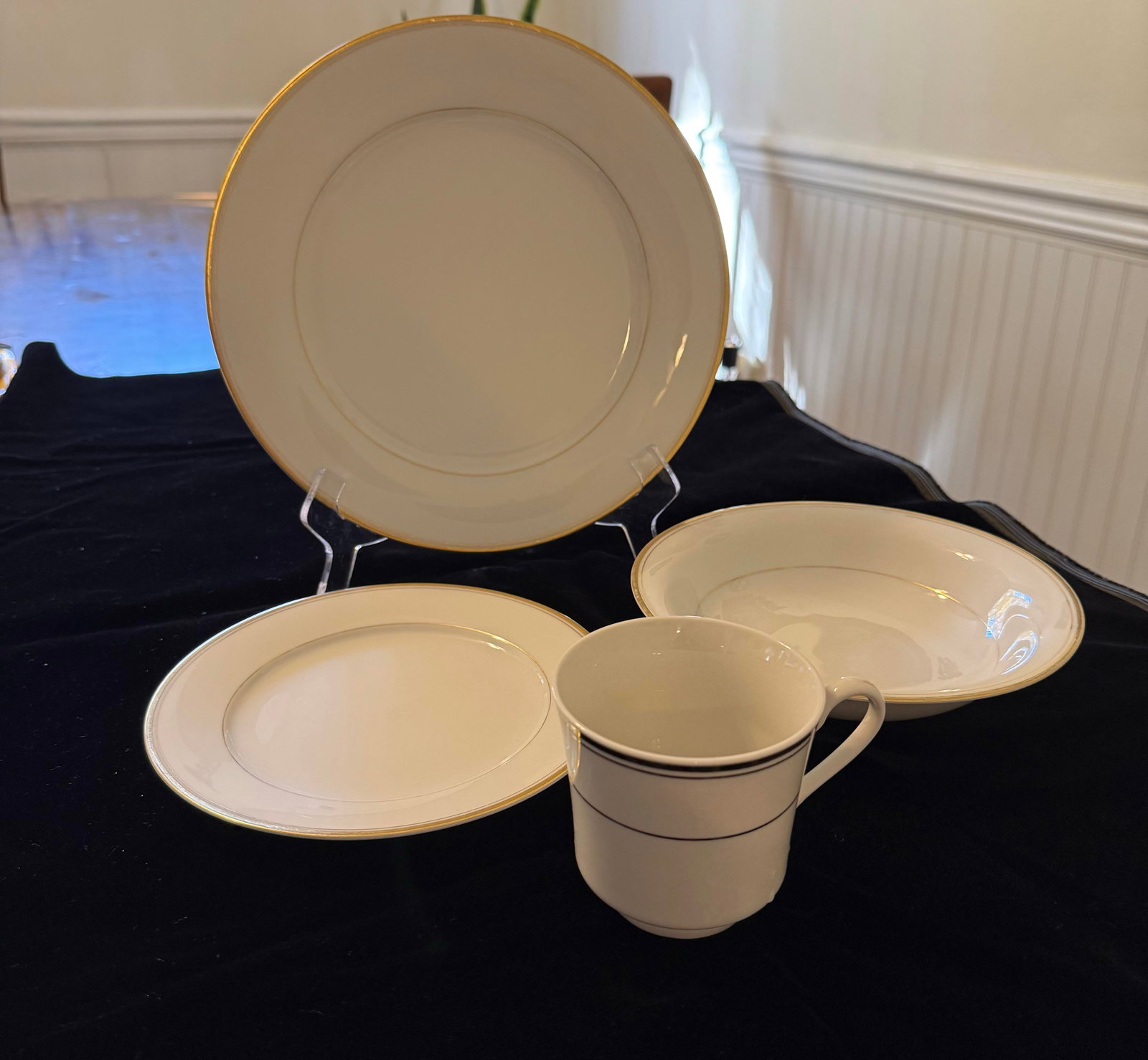 Mid 20th Century Noritake China Goldart Dishes - 22pcs - 11