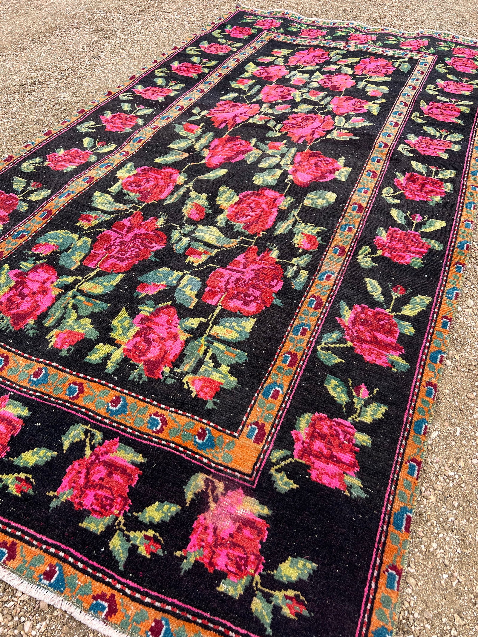 Vibrant 1940s Karabagh Rug, Bold Rose Motifs on Deep Black Field - 2
