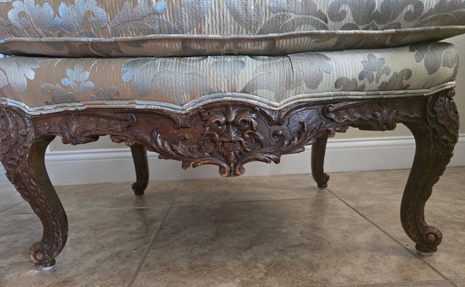 Pair of Early 18th Century Bergere Armchairs, Hand-Carved Walnut, Made in France - 5