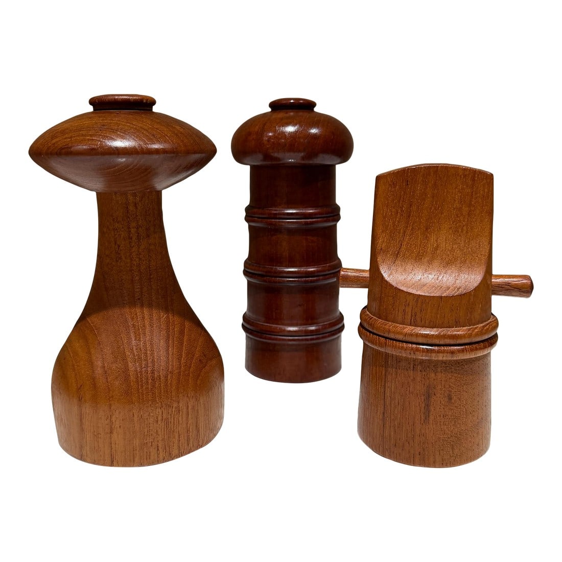 Set of There (3) Salt and Pepper Mill Designed by Jens Quistgaard for Dansk Designs.: For your consideration, a set of there (3) salt and pepper mill designed by Jens Quistgaard for Dansk Designs. Crafted from solid teak and features a distinctive dual-function design: the top portion