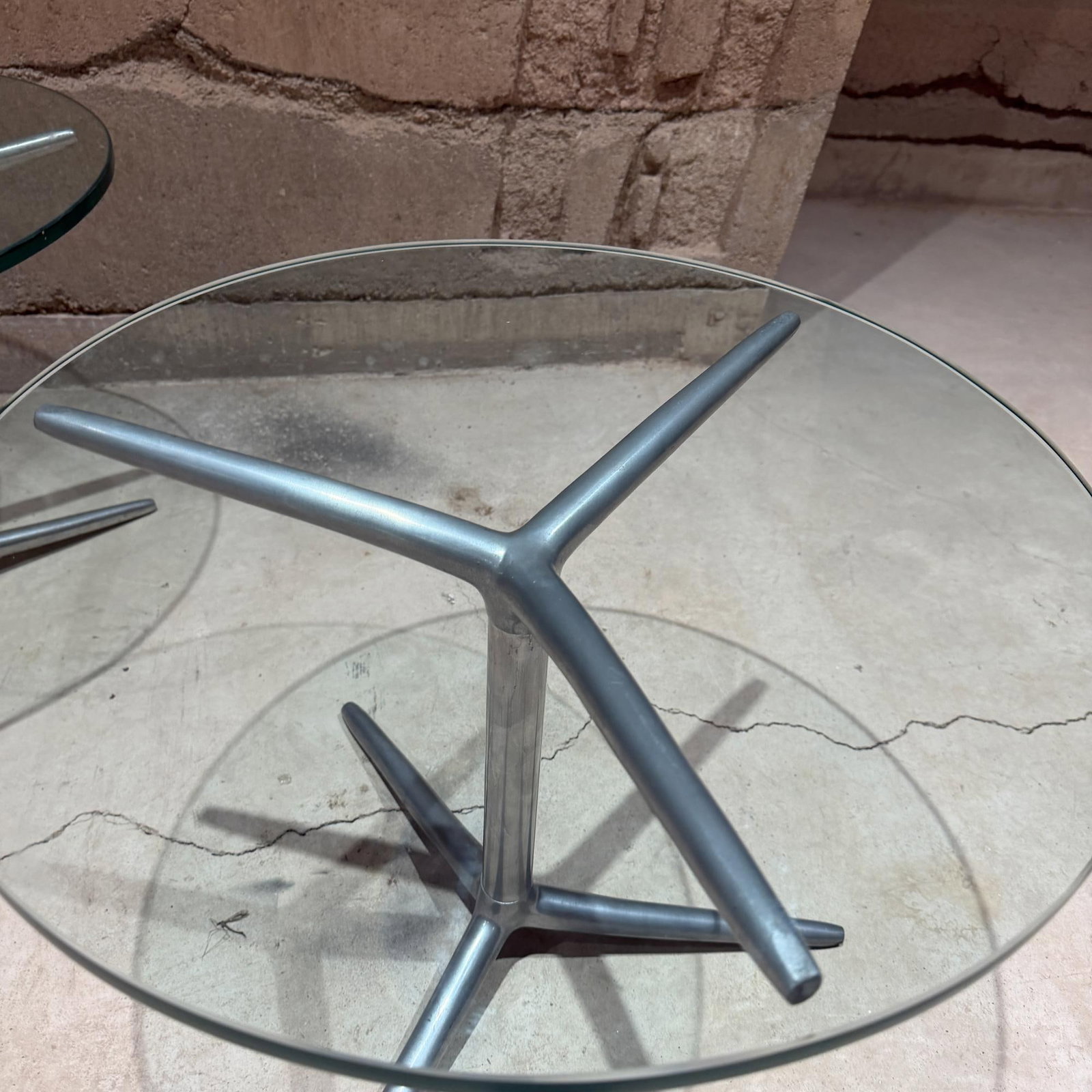 Mid-Century Modern Aluminum Tripod Side Tables Attr Milo Baughman - 2
